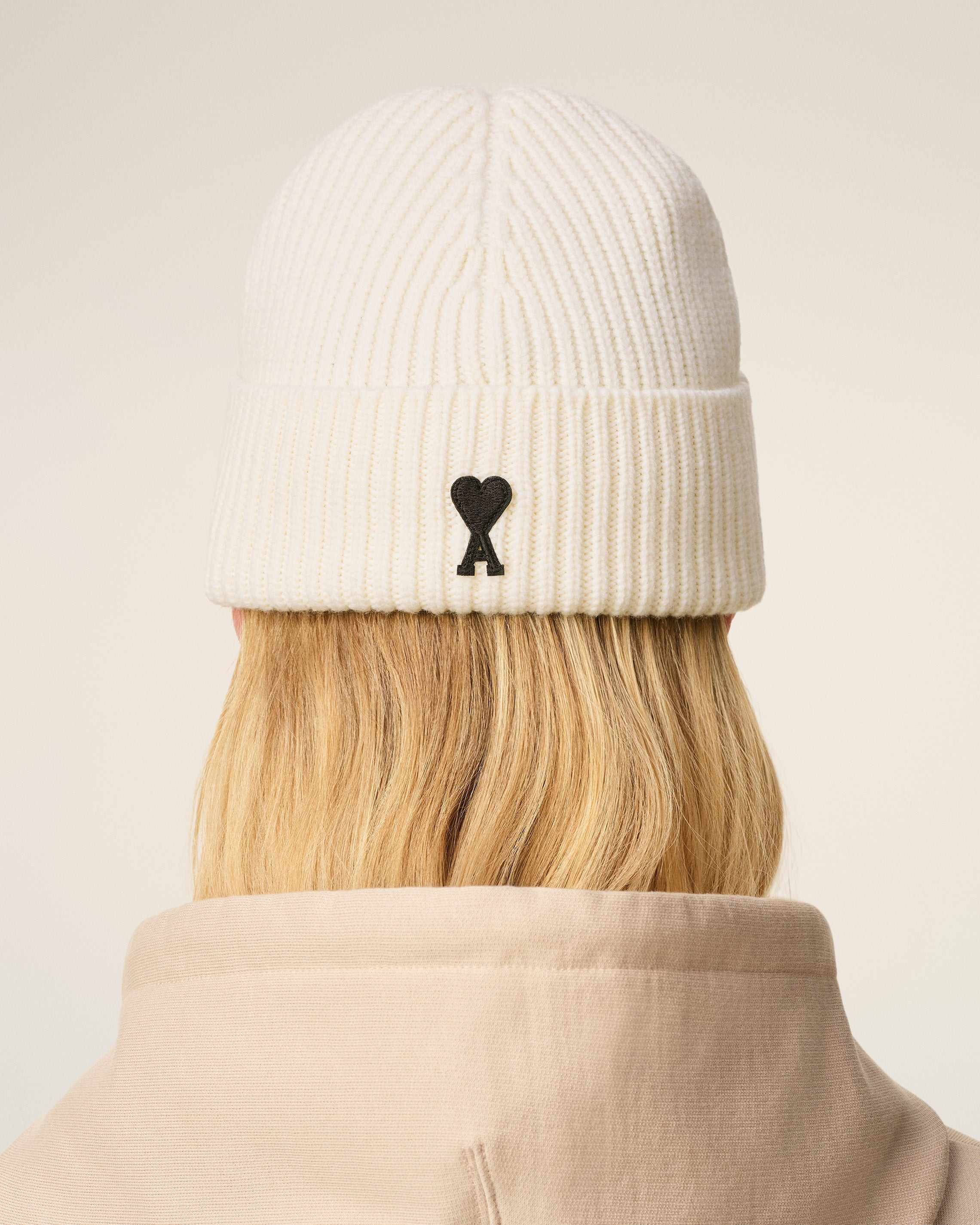 WHITE WOOL AMI DE COEUR BEANIE - 6