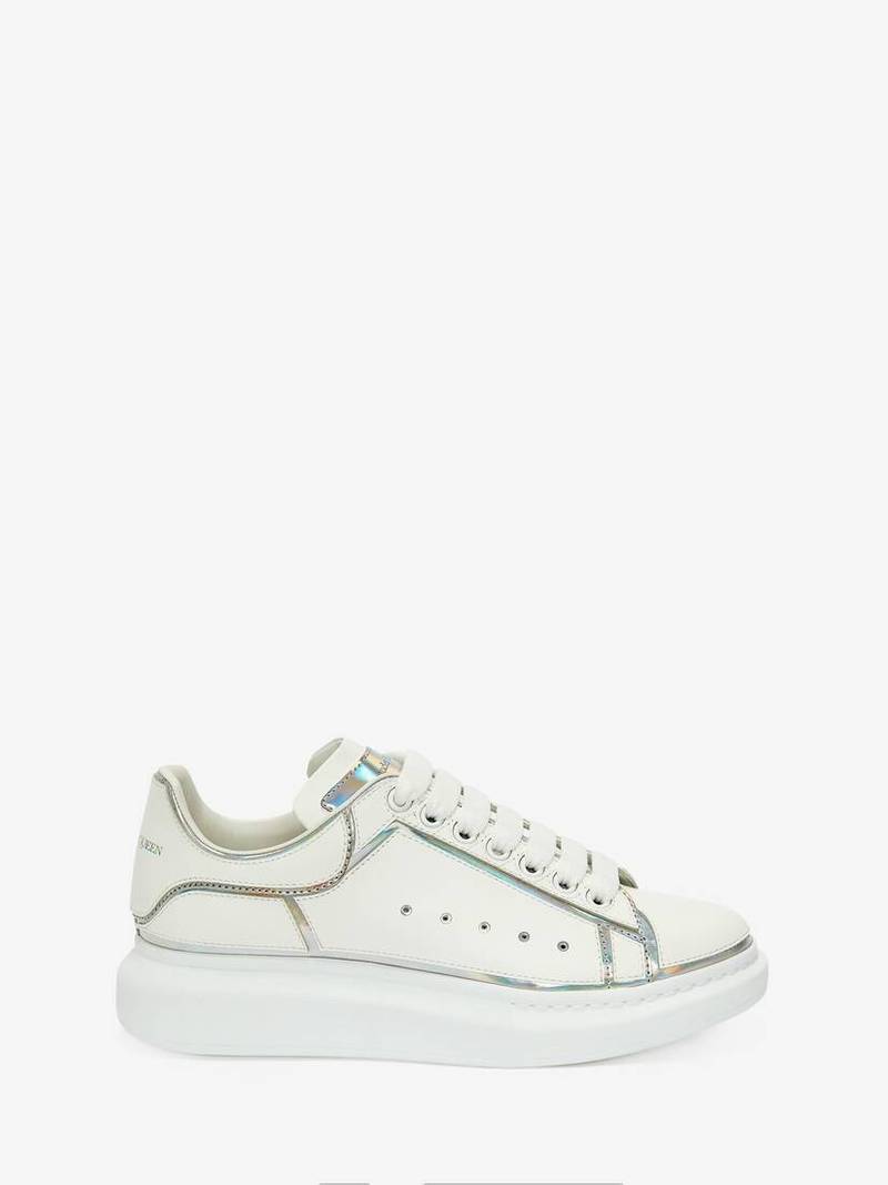 Oversized Sneaker in White/silver - 1