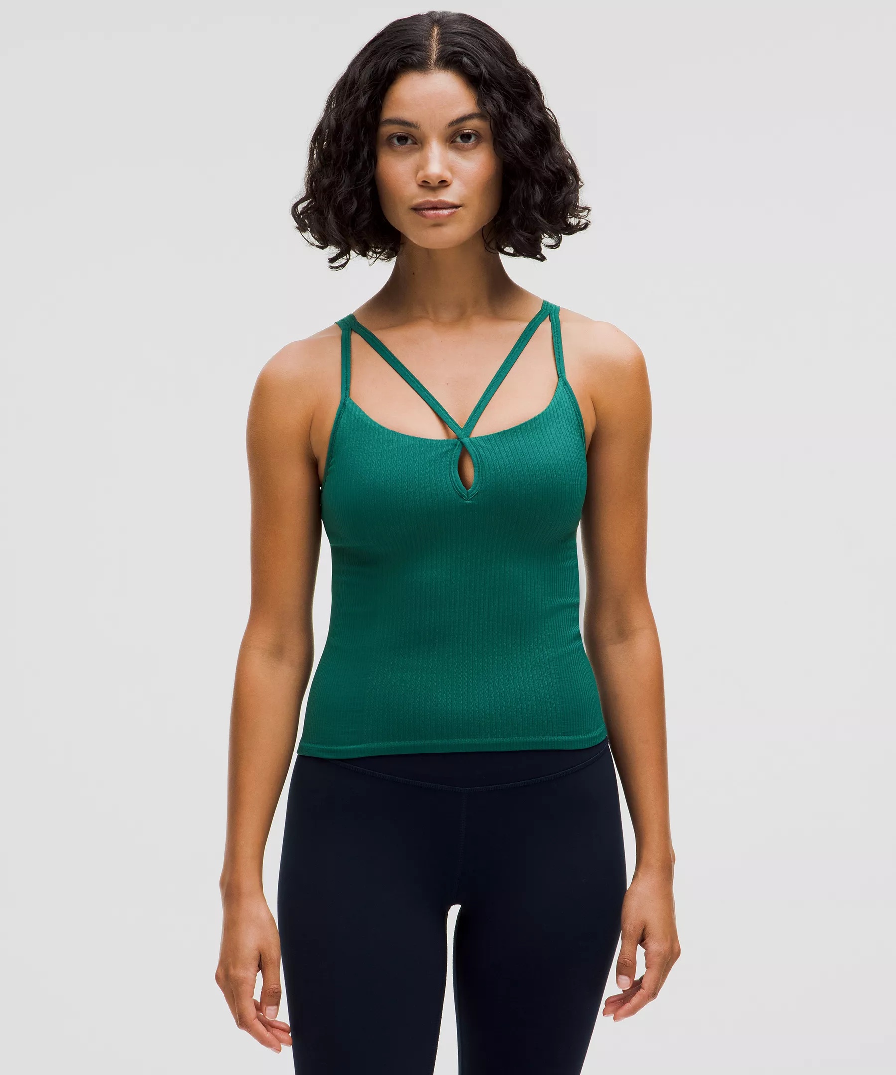 【lululemon】シームレス☆Ebb to Street ストラップ☆パット付 Lululemon Ebb to Street Strappy Tank Top Light Support, B/C
