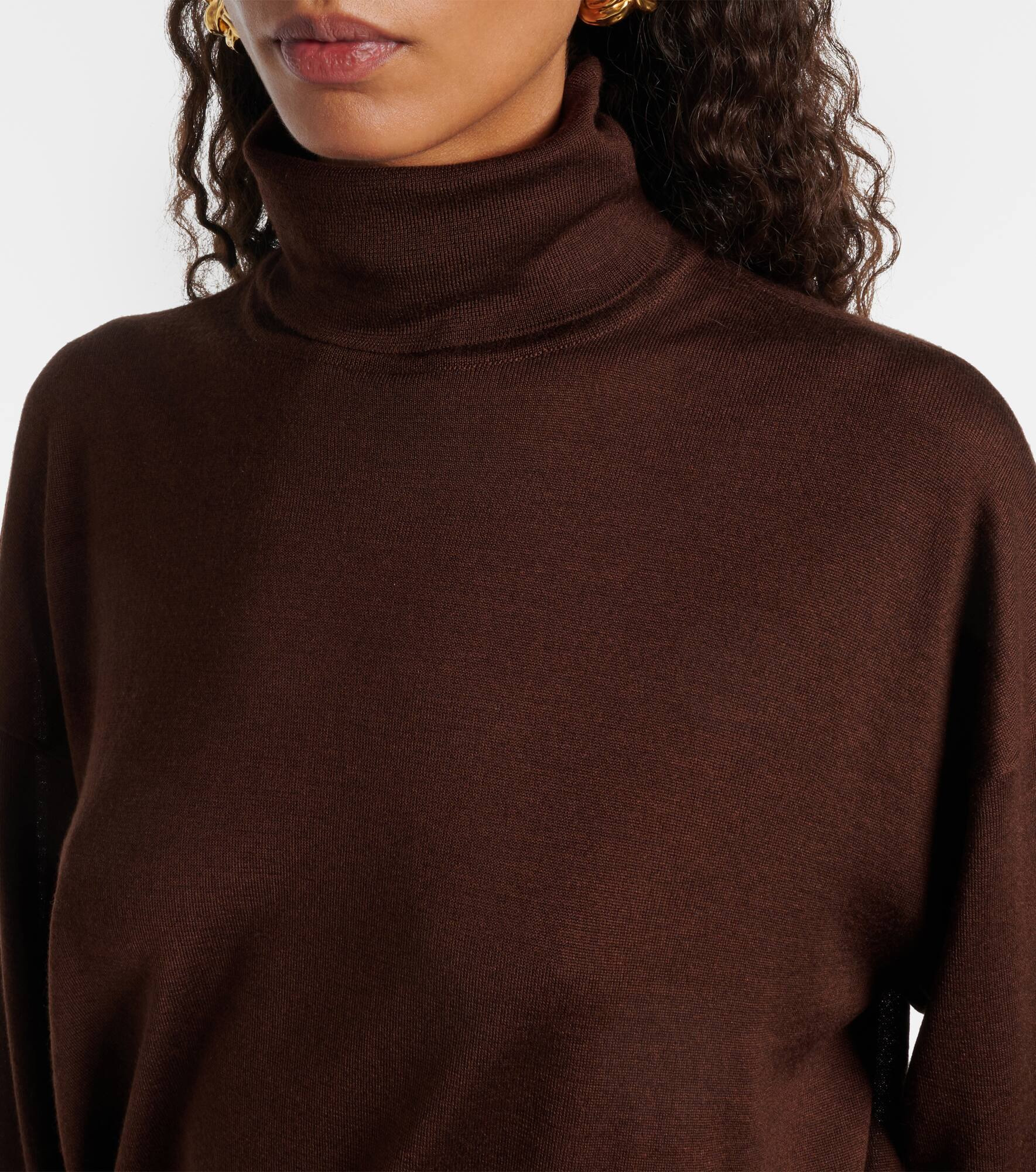 Wool, cashmere, and silk turtleneck sweater - 4