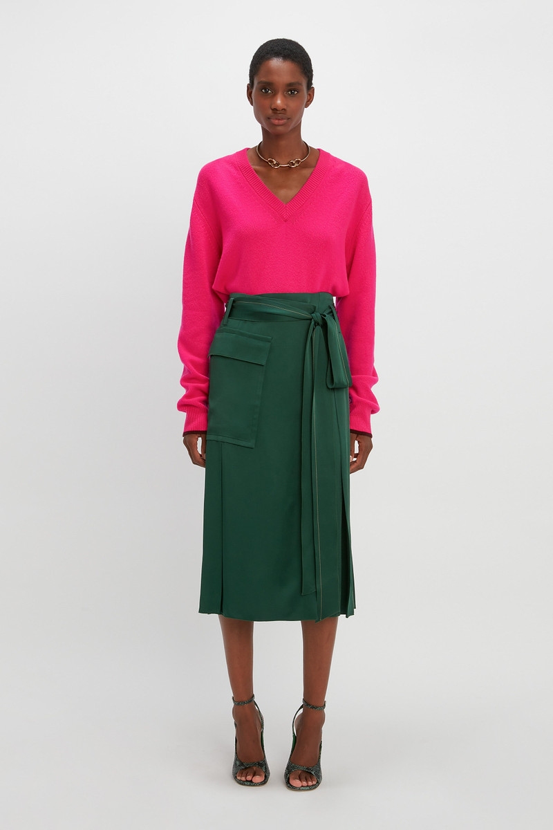 Victoria Beckham Oversized V Neck Jumper in Hot Pink outlook