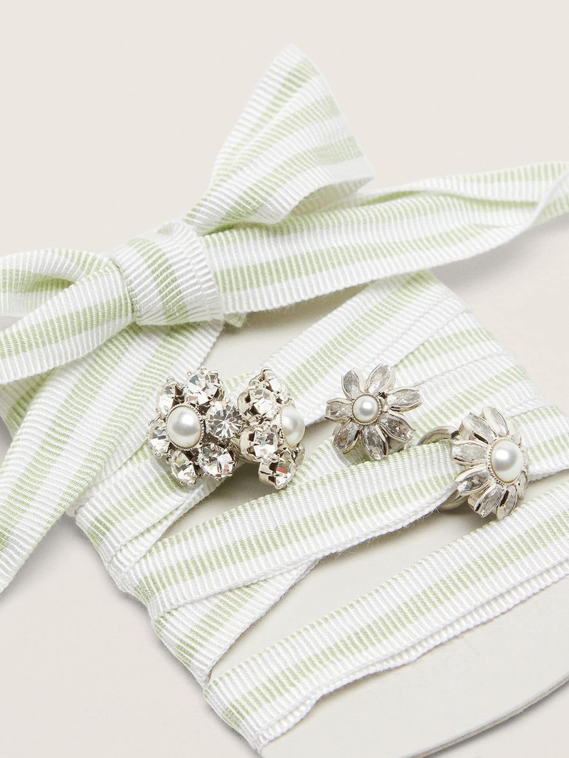 Skins green and white striped laces with jewel charms 3