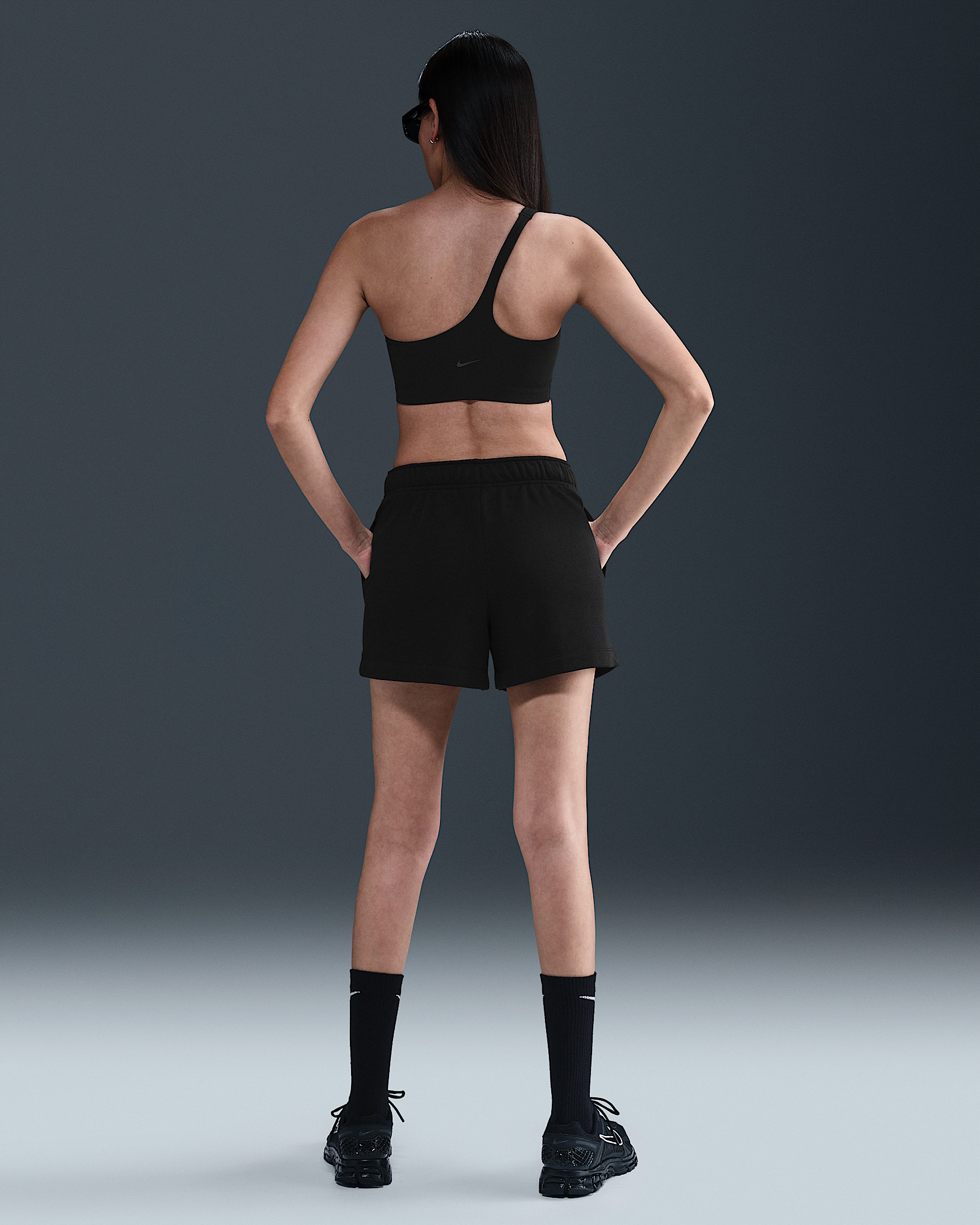 Nike Sportswear Club Fleece Women's Mid-Rise 4" Graphic Shorts - 4