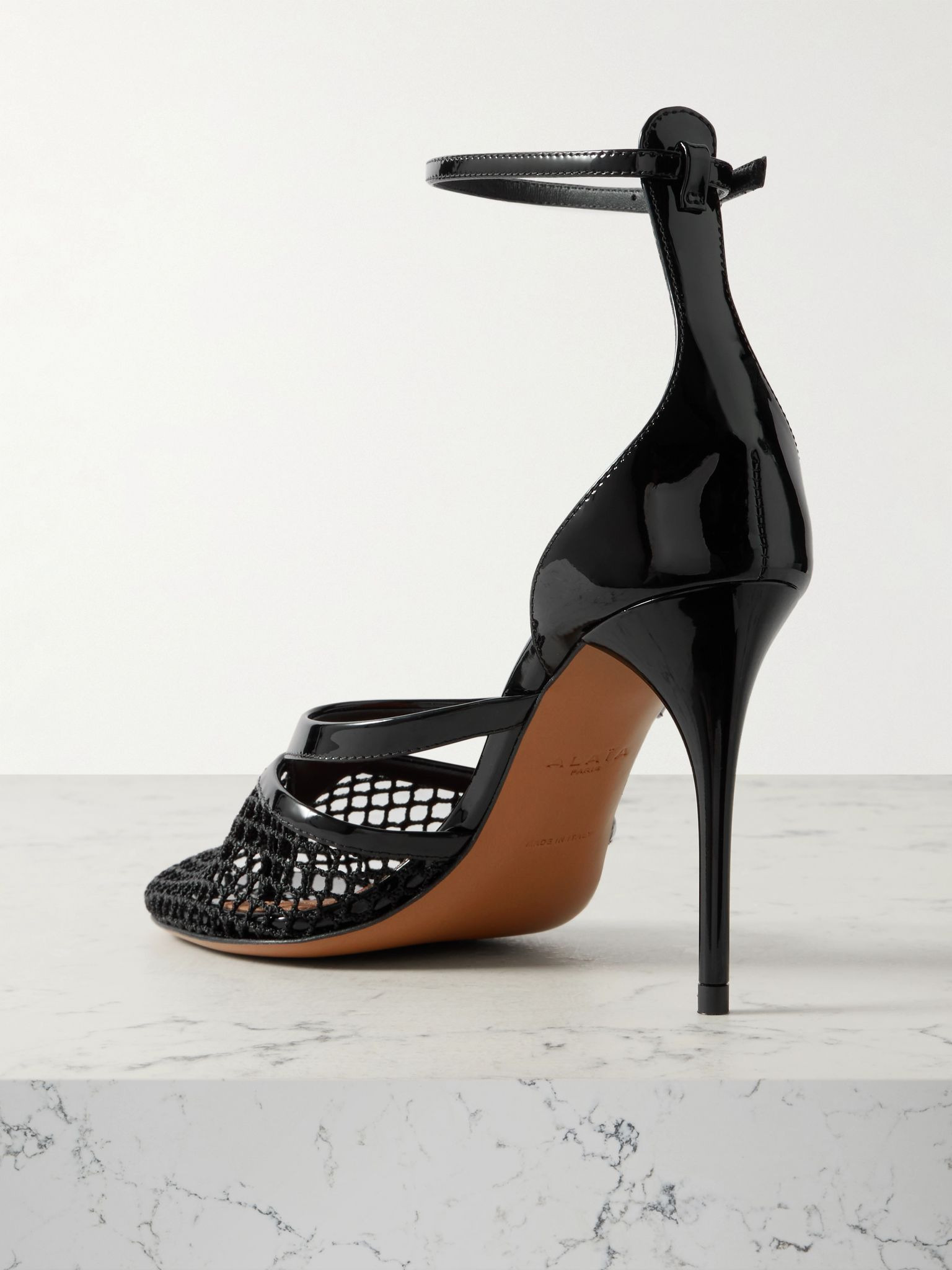 Patent-leather and fishnet pumps Black - 3
