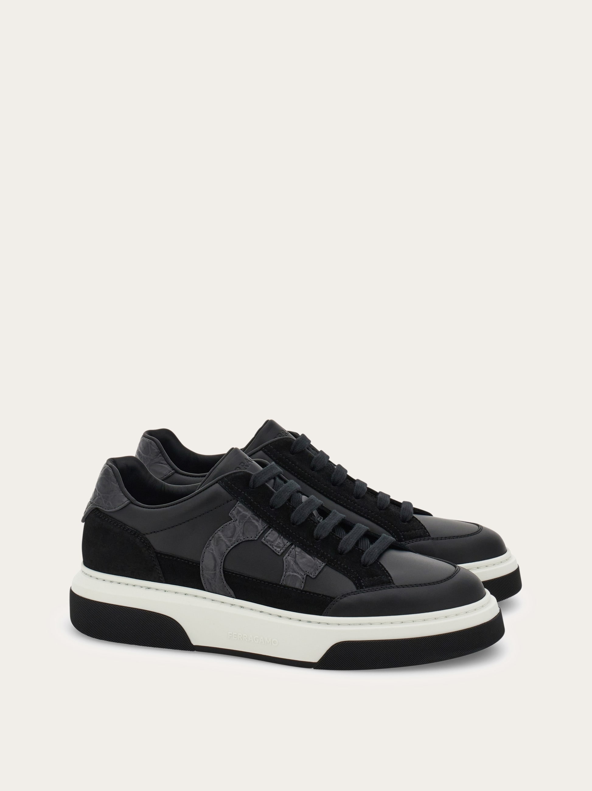 Low top sneaker with Gancini - 4