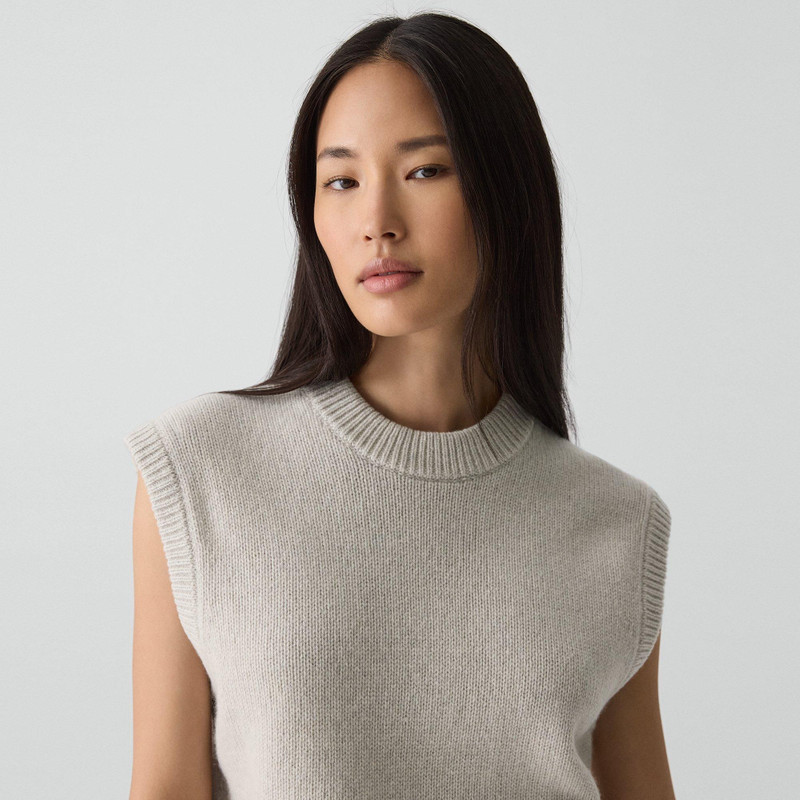 Relaxed Vest in Recycled Cashmere 5