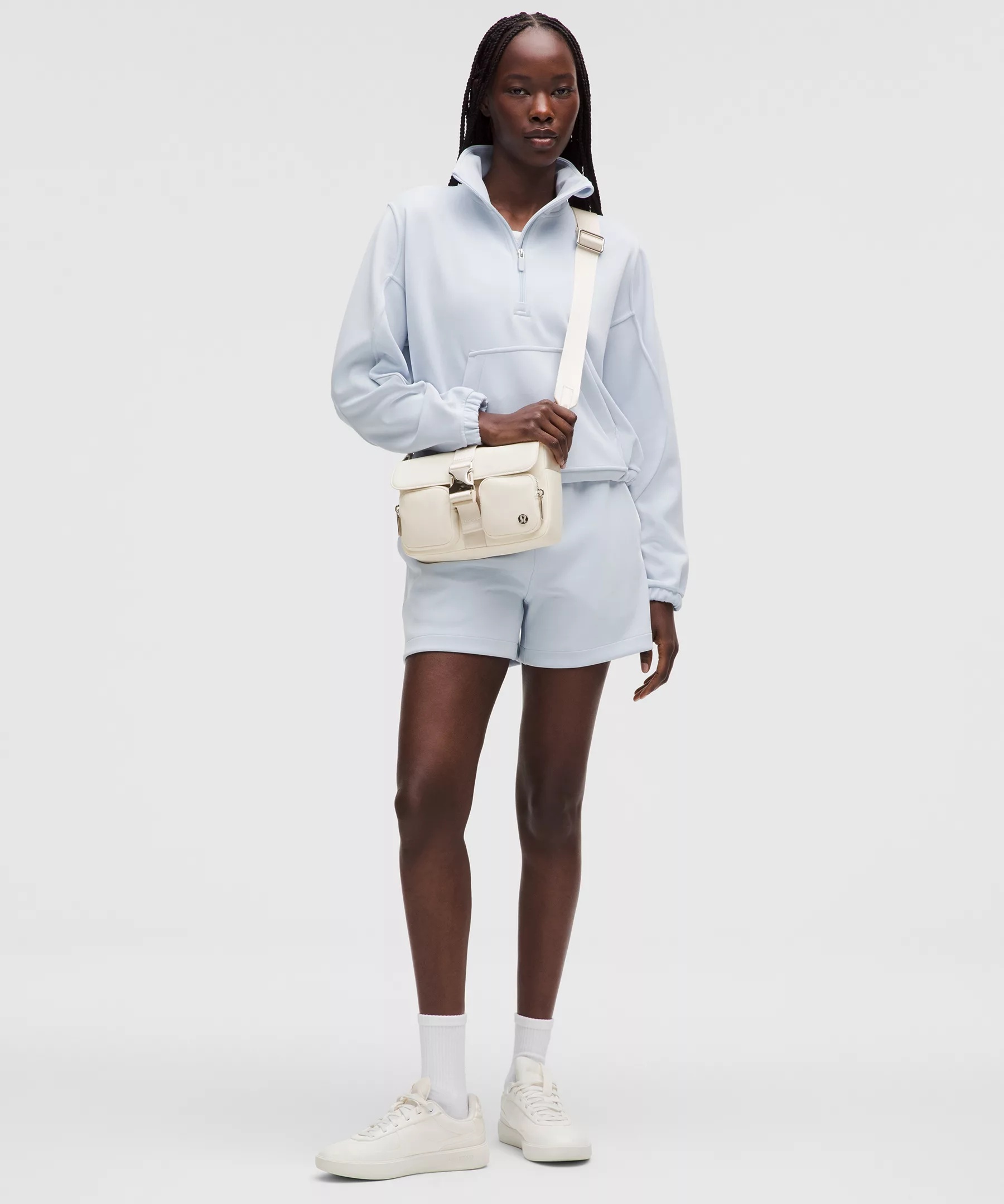 Wunderlust Multi-Pocket Crossbody Bag 3L - 2