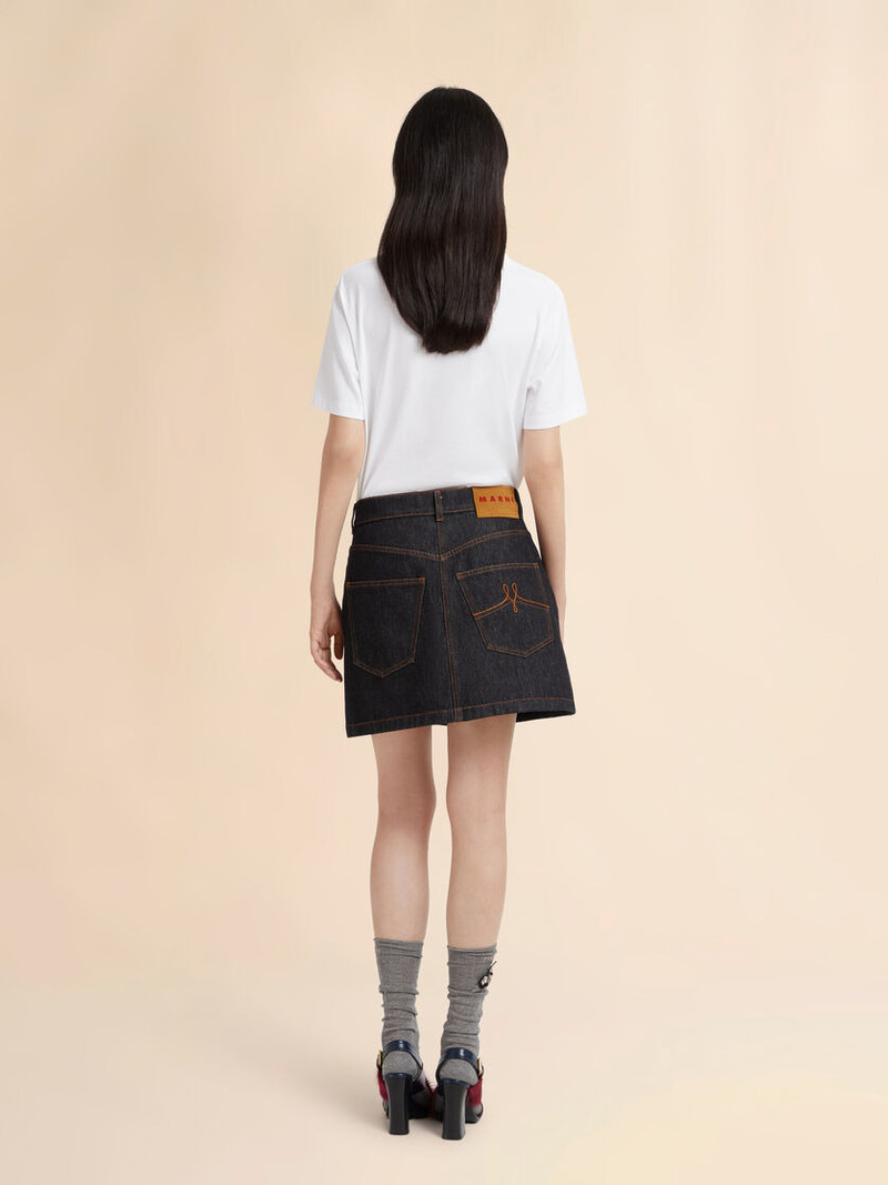 BLACK DENIM SKIRT WITH DAISY APPLIQUÉS 3