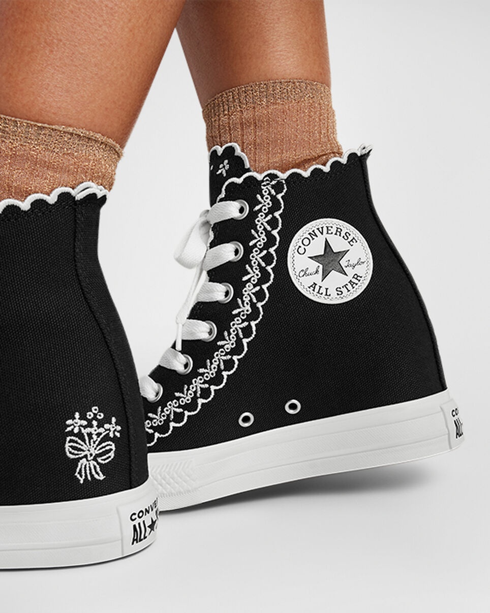 Chuck Taylor All Star Wedge Platform Embroidered Flowers - 10