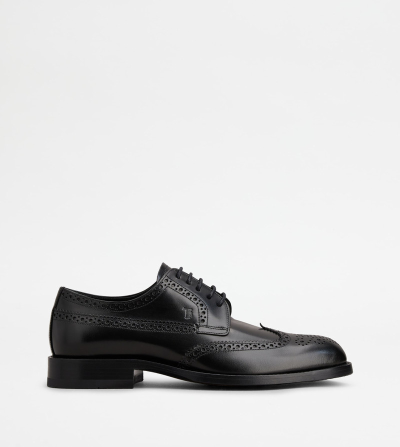 LACE-UPS IN LEATHER - BLACK 1