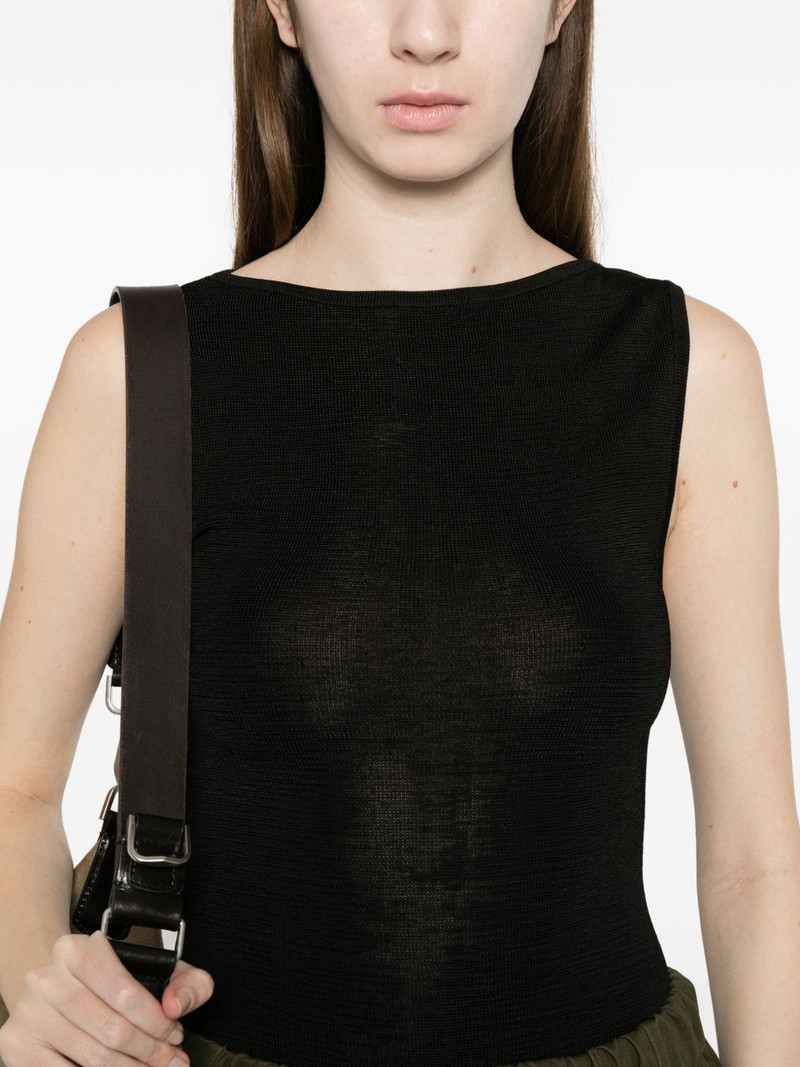 round-neck sleeveless tank top 5