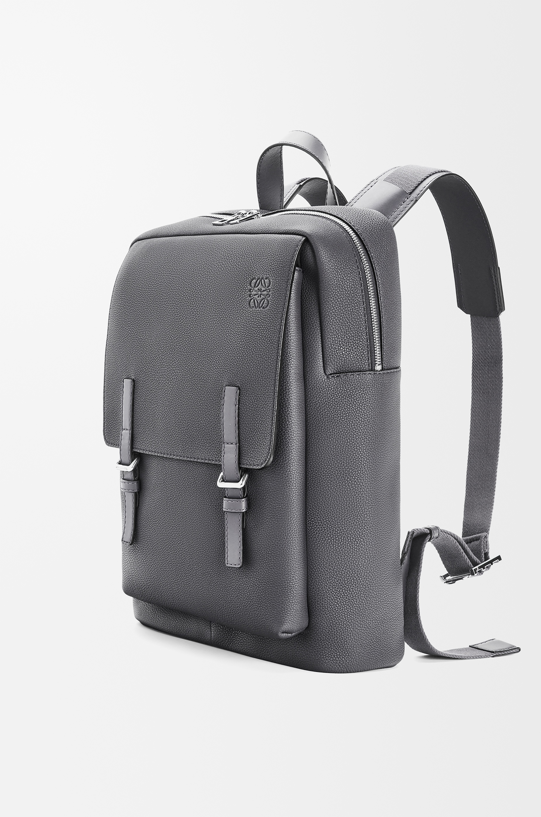 Military backpack in soft grained calfskin - 2