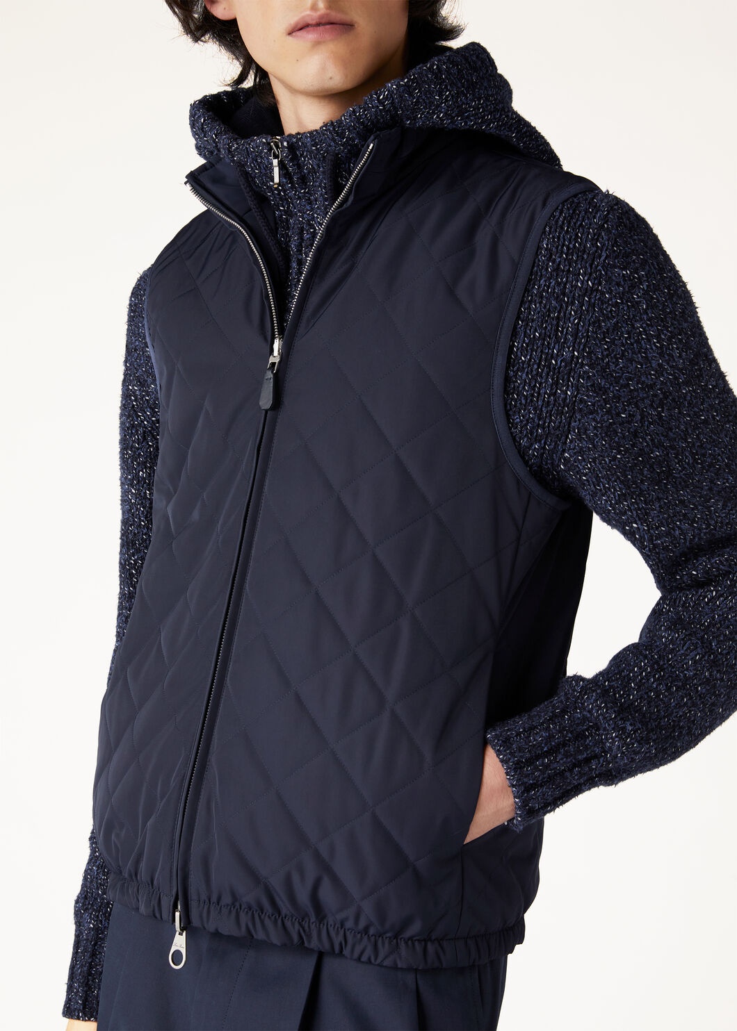 Tauri Vest - 3