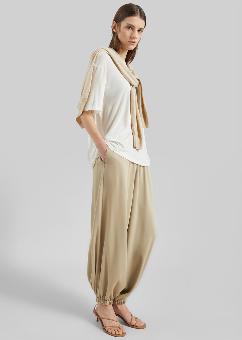 Isola Fluid Balloon Pants - Beige 5