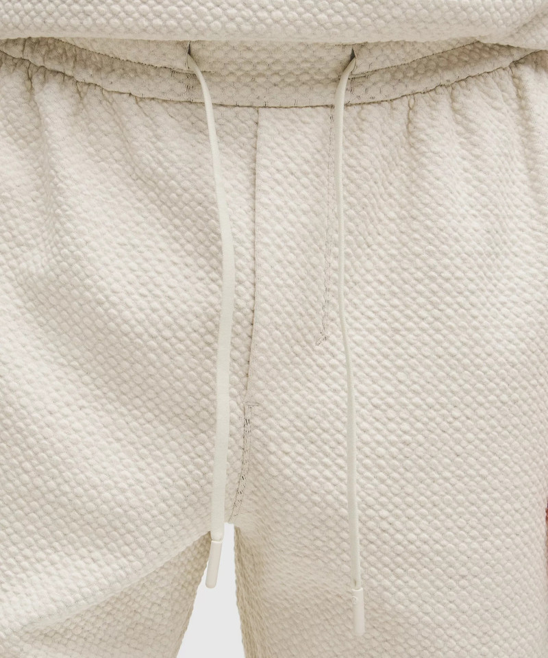 Textured Double-Knit Cotton Short 7" 4