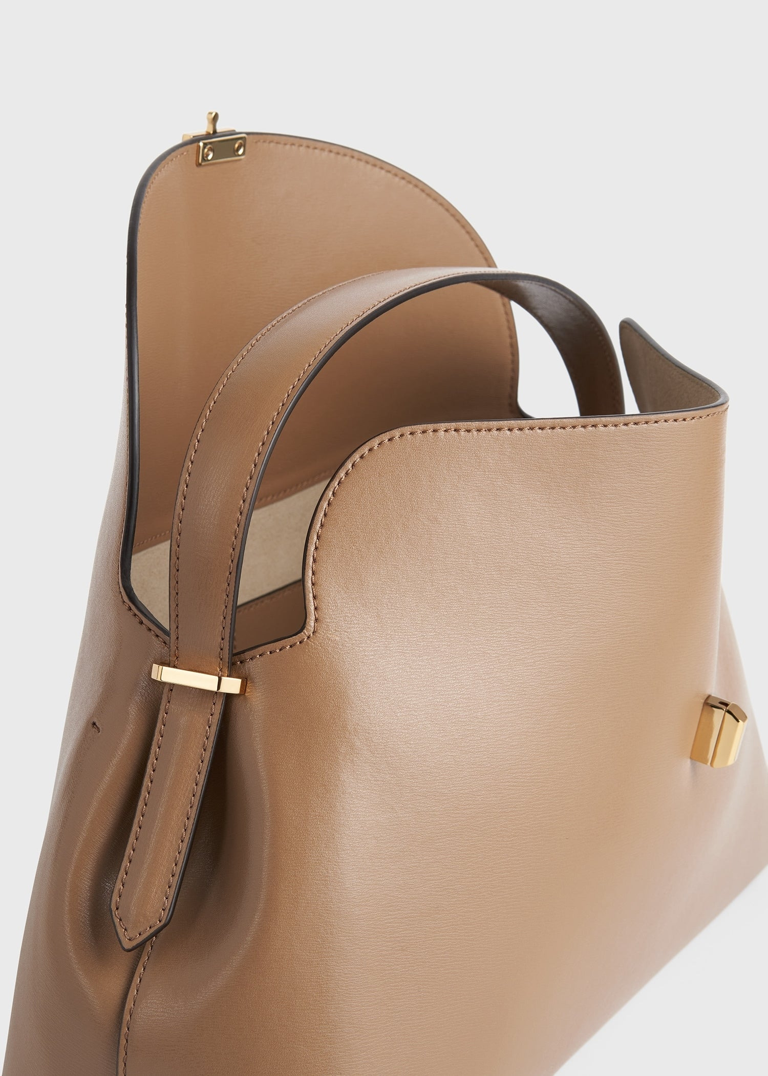 T-Lock leather top handle camel - 8