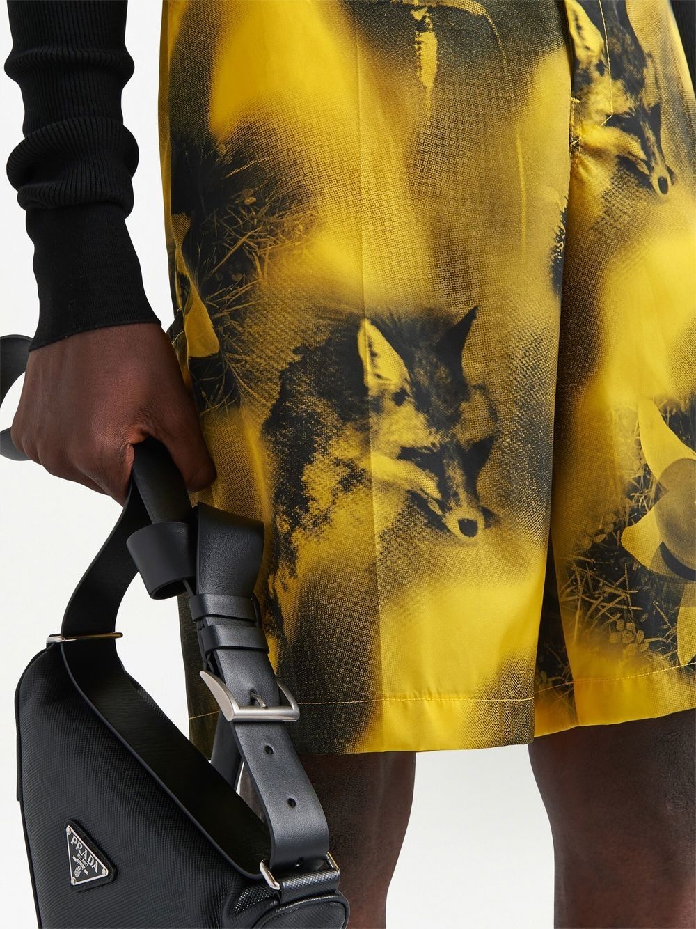 graphic-print bermuda shorts - 5