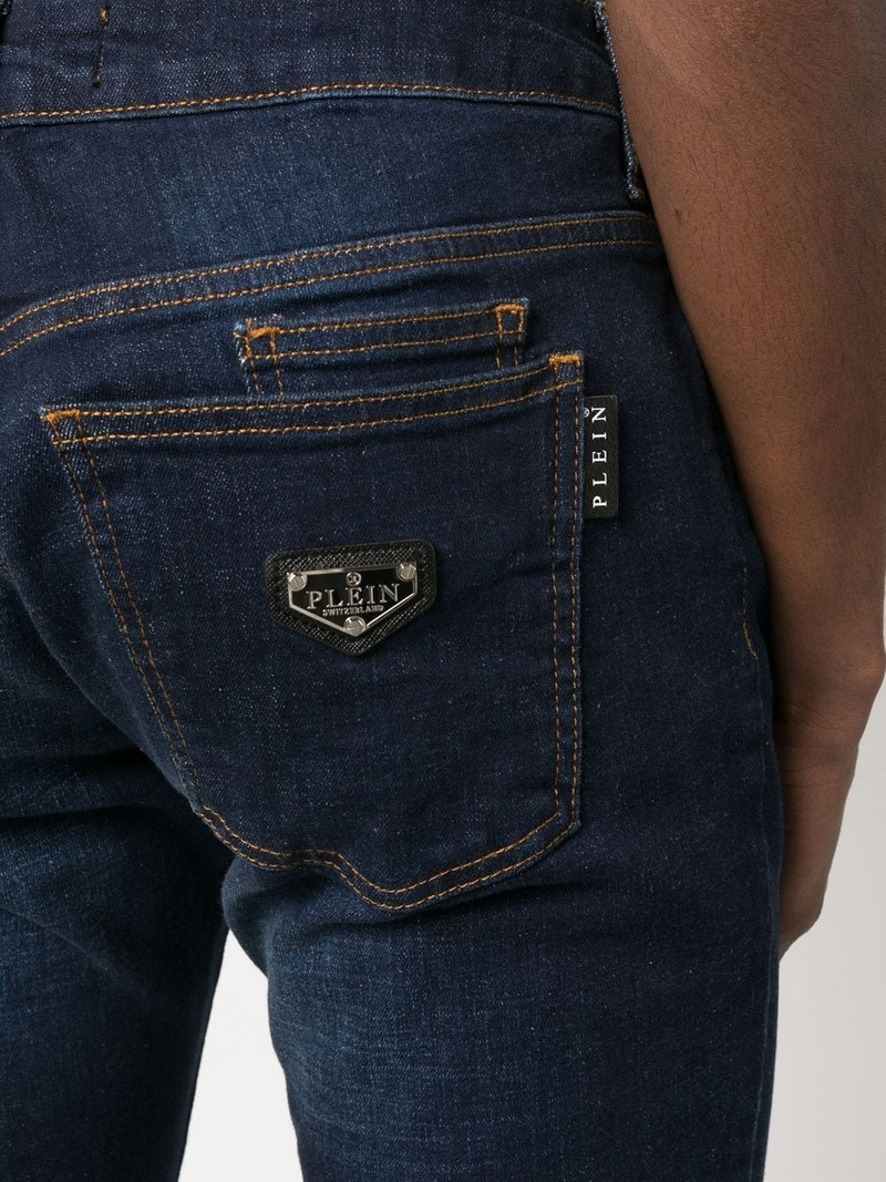 slim-cut leg jeans 5