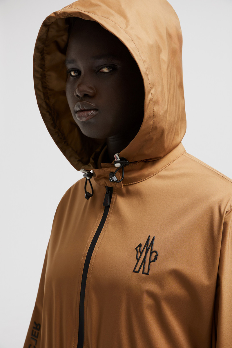 Vorassy Hooded Cape 4