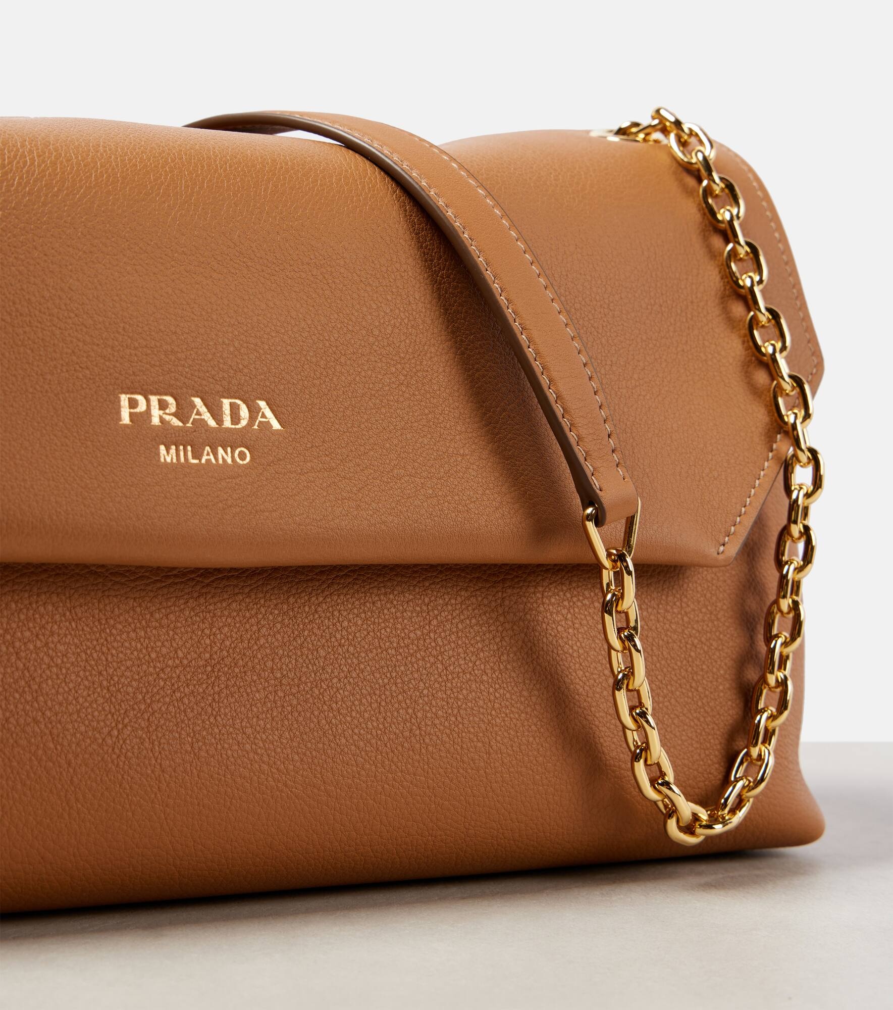 Medium leather shoulder bag - 6