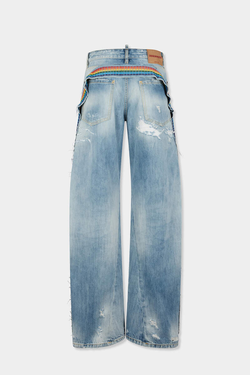 DSQUARED2 BE PROUD WASH LOOSE TWIST JEANS outlook