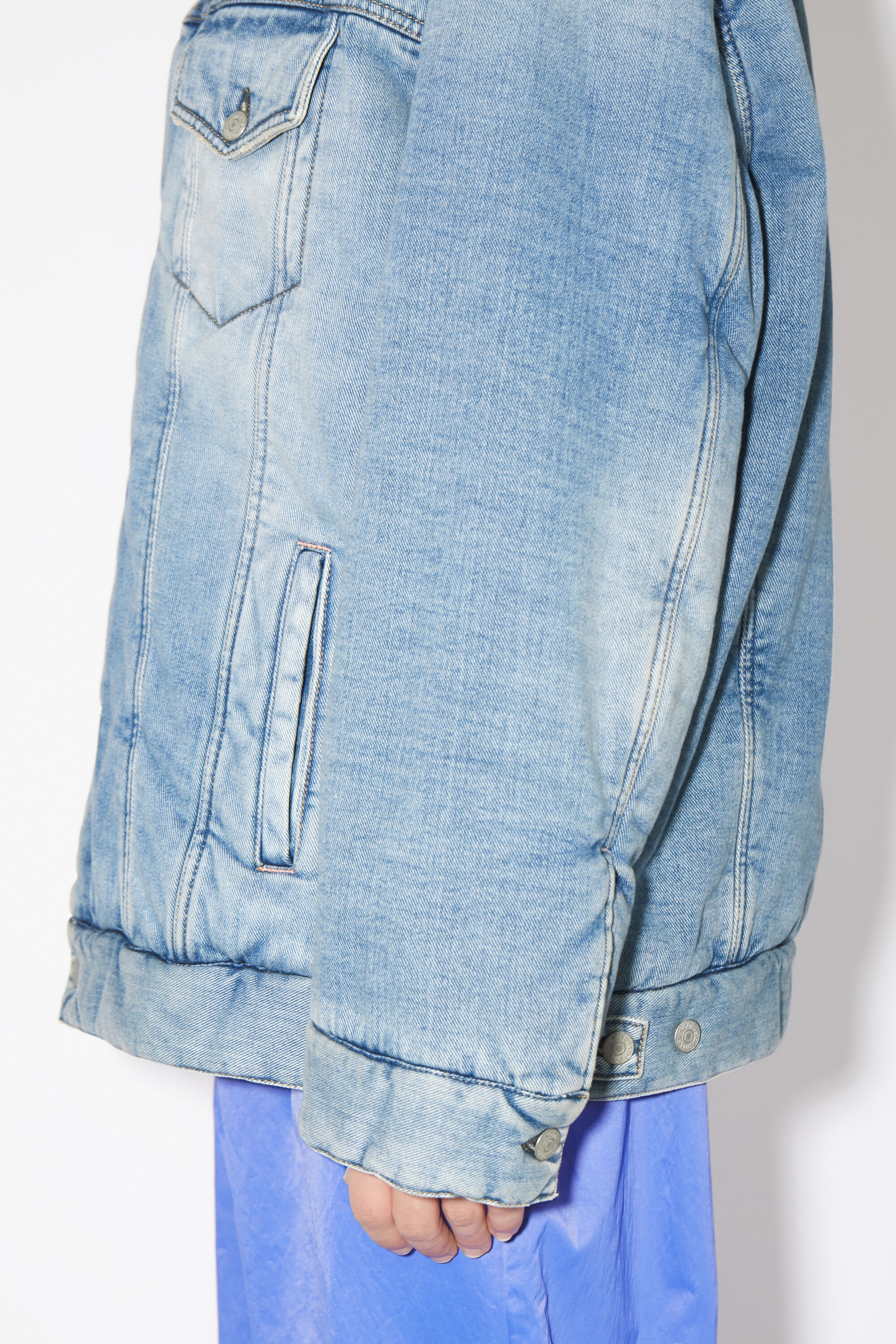 Oversized fit denim jacket - Light blue - 5