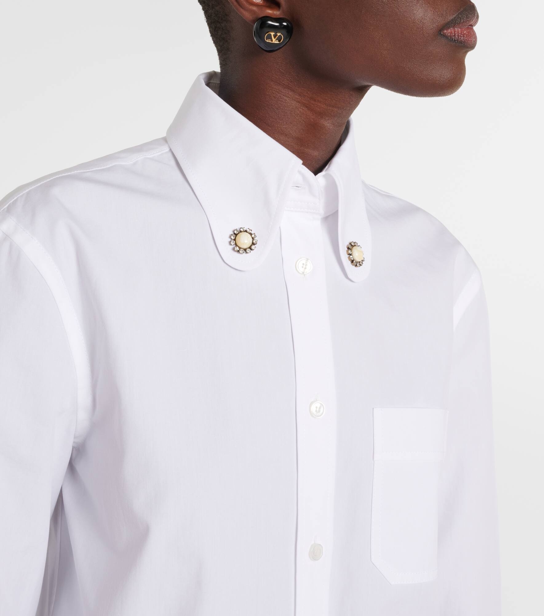 Faux pearl-embellished cotton poplin shirt - 4