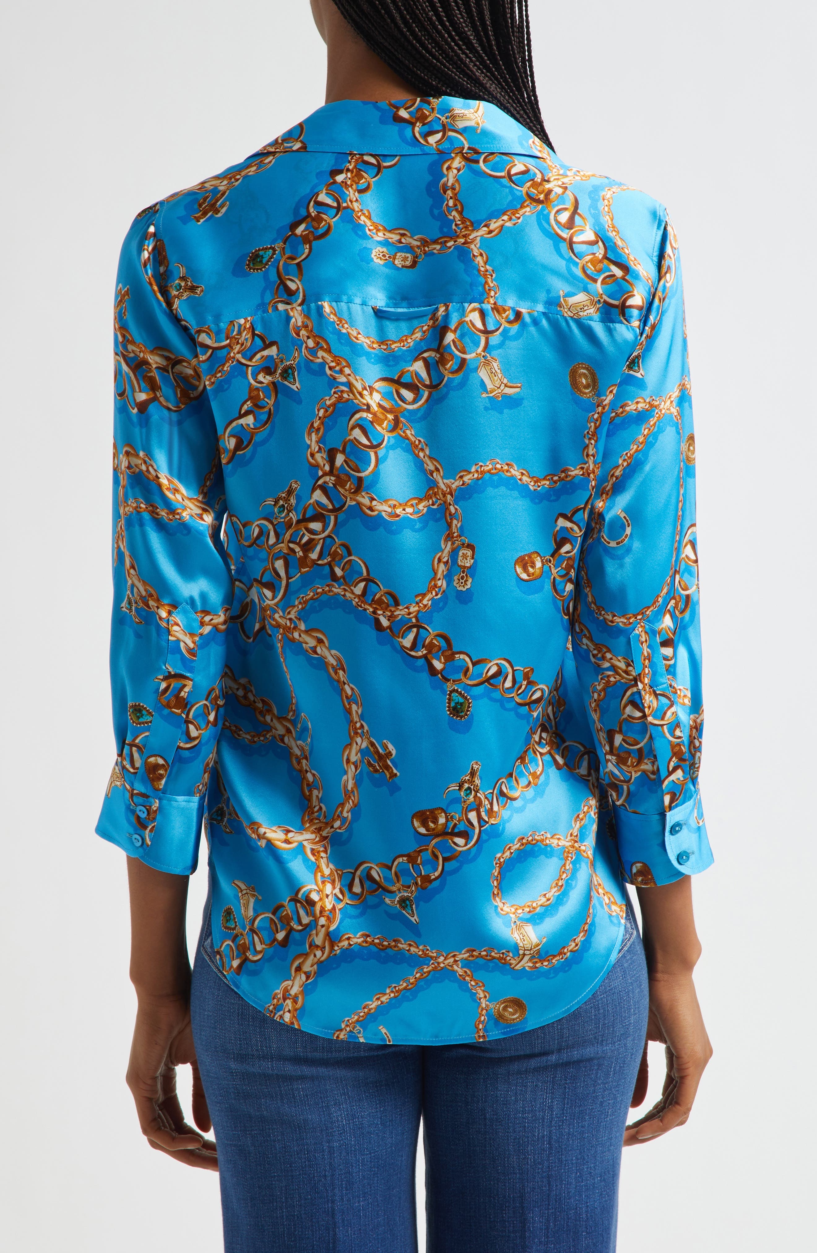 L'AGENCE Dani Chain Print Three-Quarter Sleeve Silk Button-Up Shirt in Dresden Blue/Gold Chain at No - 2