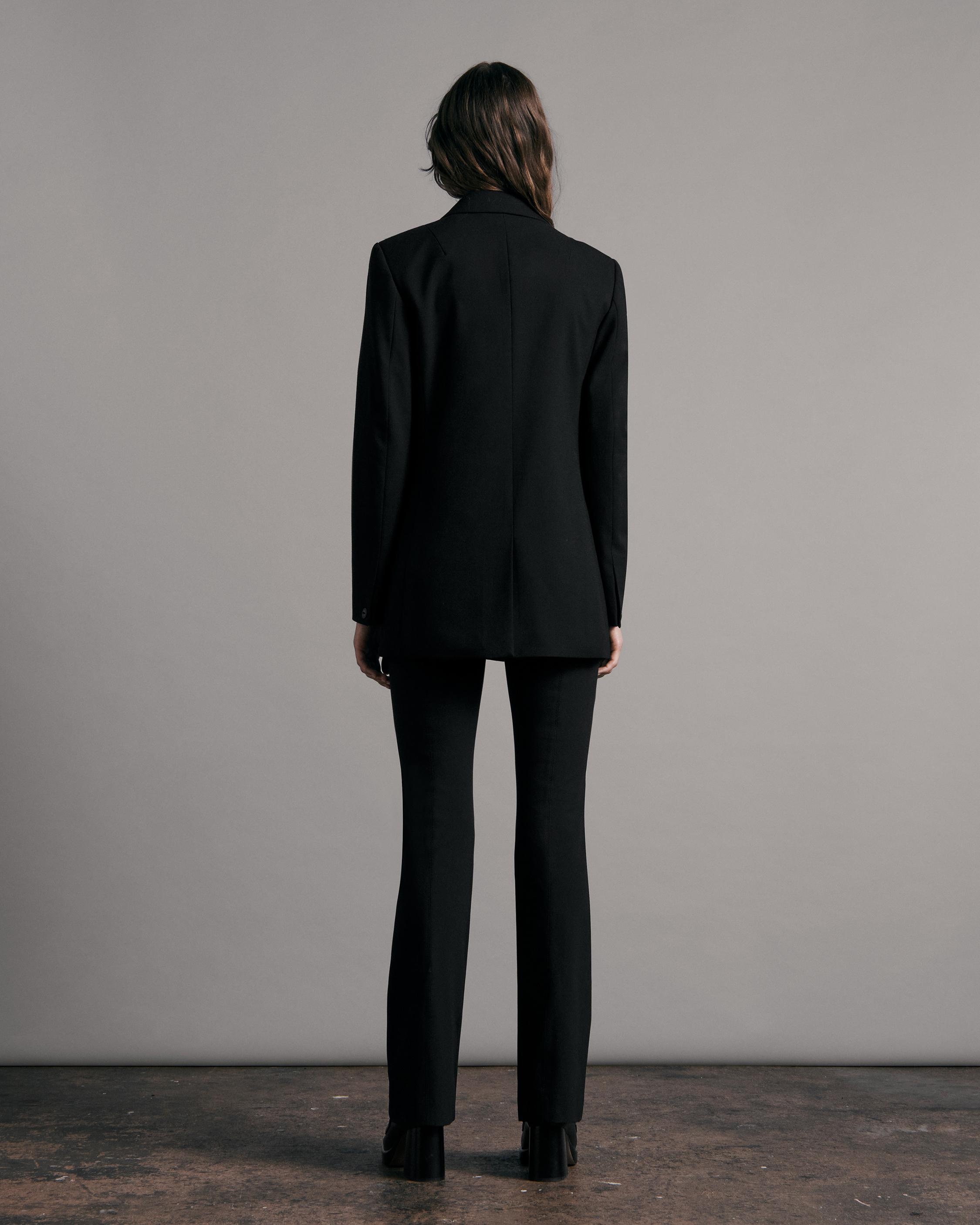 Andie Twill Blazer
Classic Fit Blazer - 5
