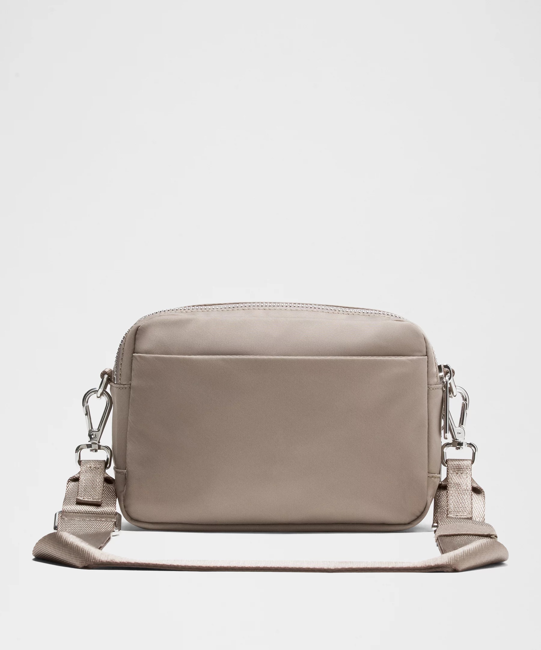 Everywhere Crossbody Bag 2L *Metal Hardware - 3