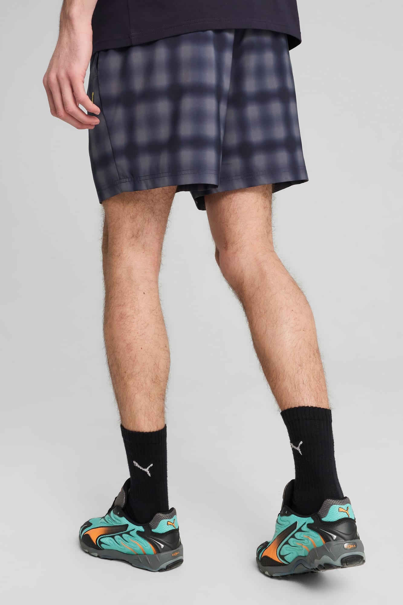 ROAD TO UNITY Men's Relaxed 6" Woven Shorts - 6