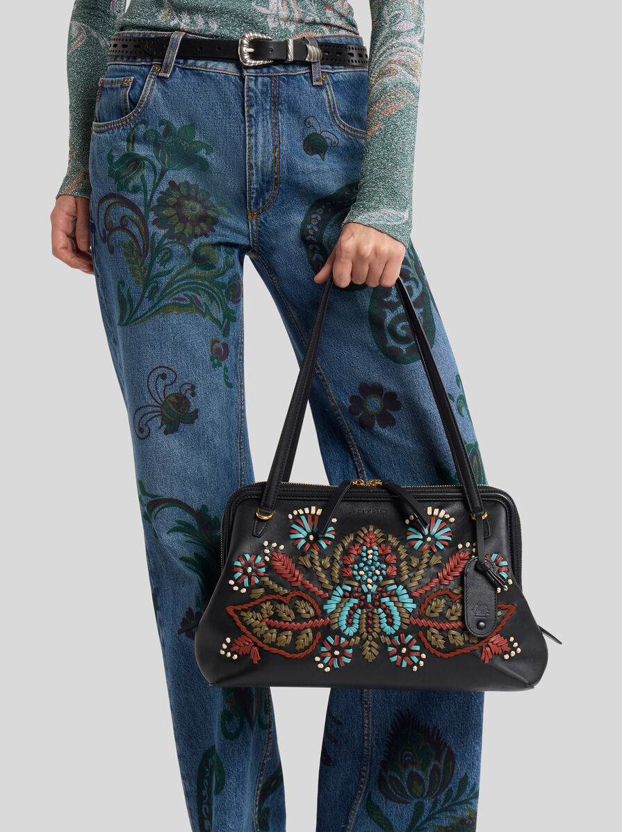 MEDIUM LEATHER DOC SHOULDER BAG WITH EMBROIDERY - 2