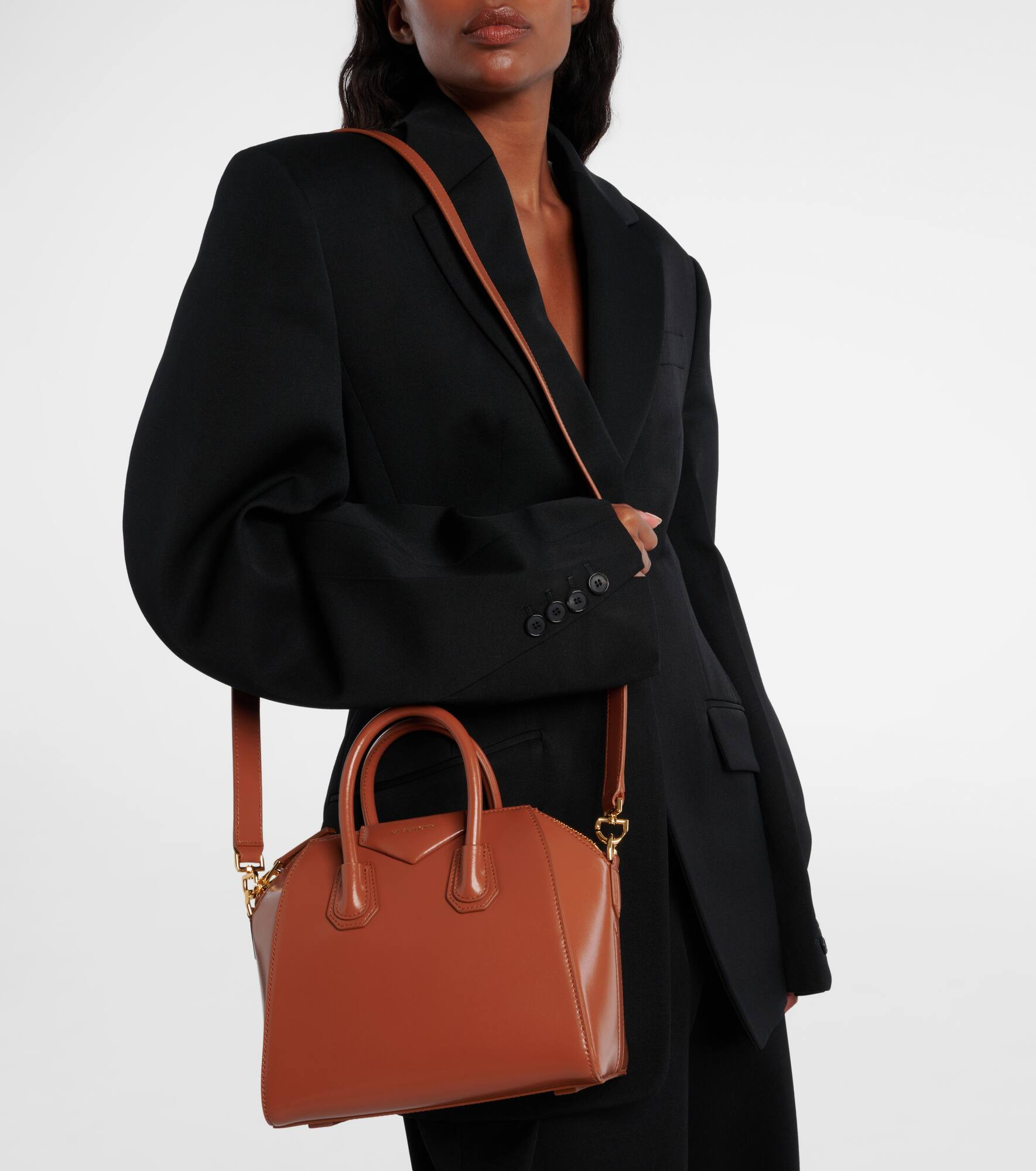Antigona Mini leather tote bag - 6