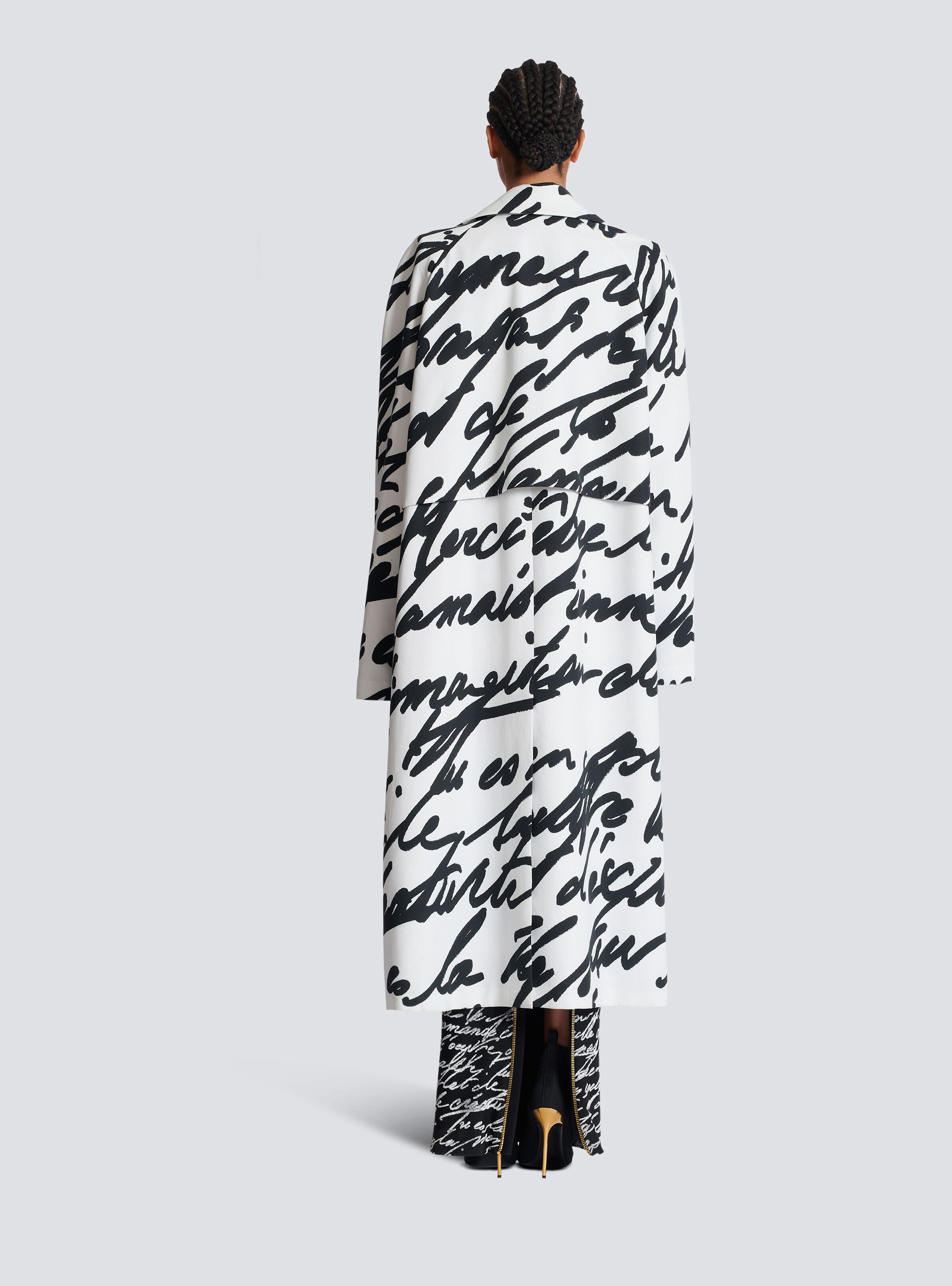 Long reversible coat with "Love Letter" print - 4