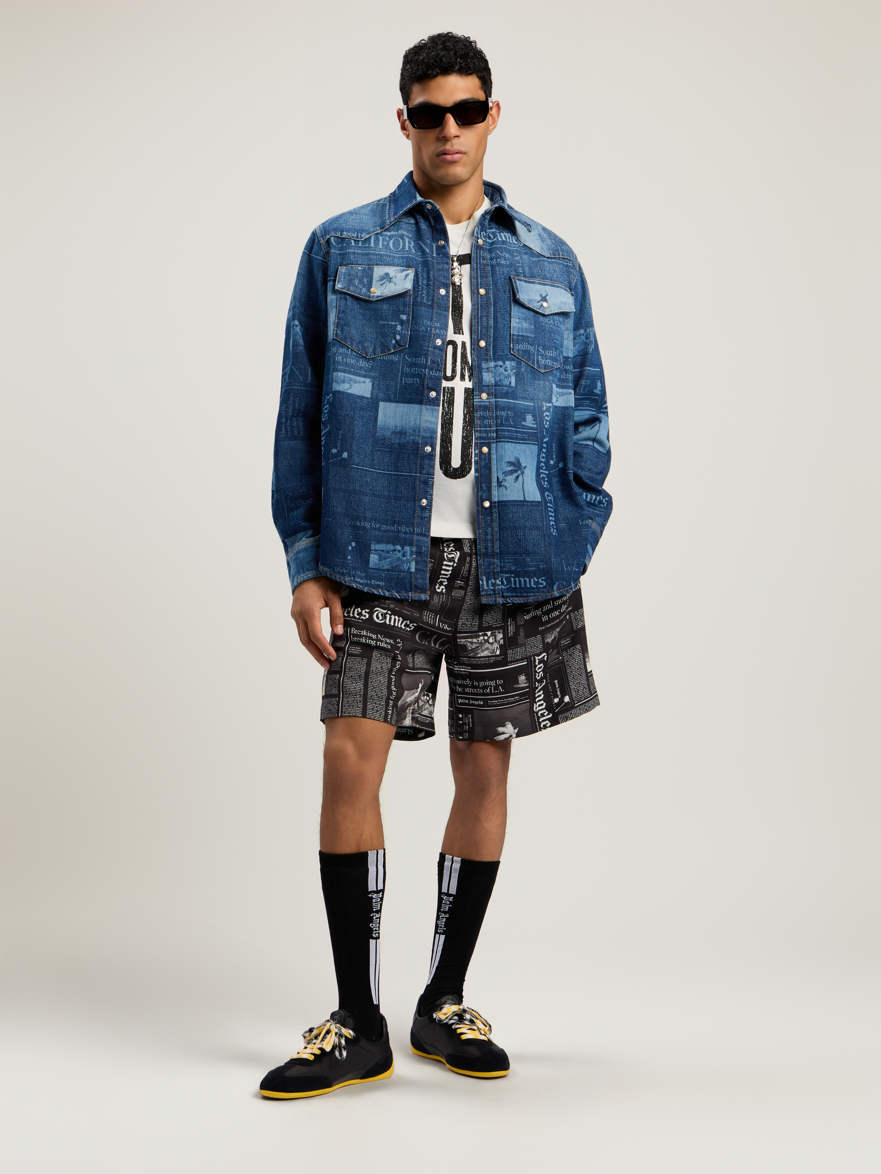 News Print Drawstring Shorts - 2