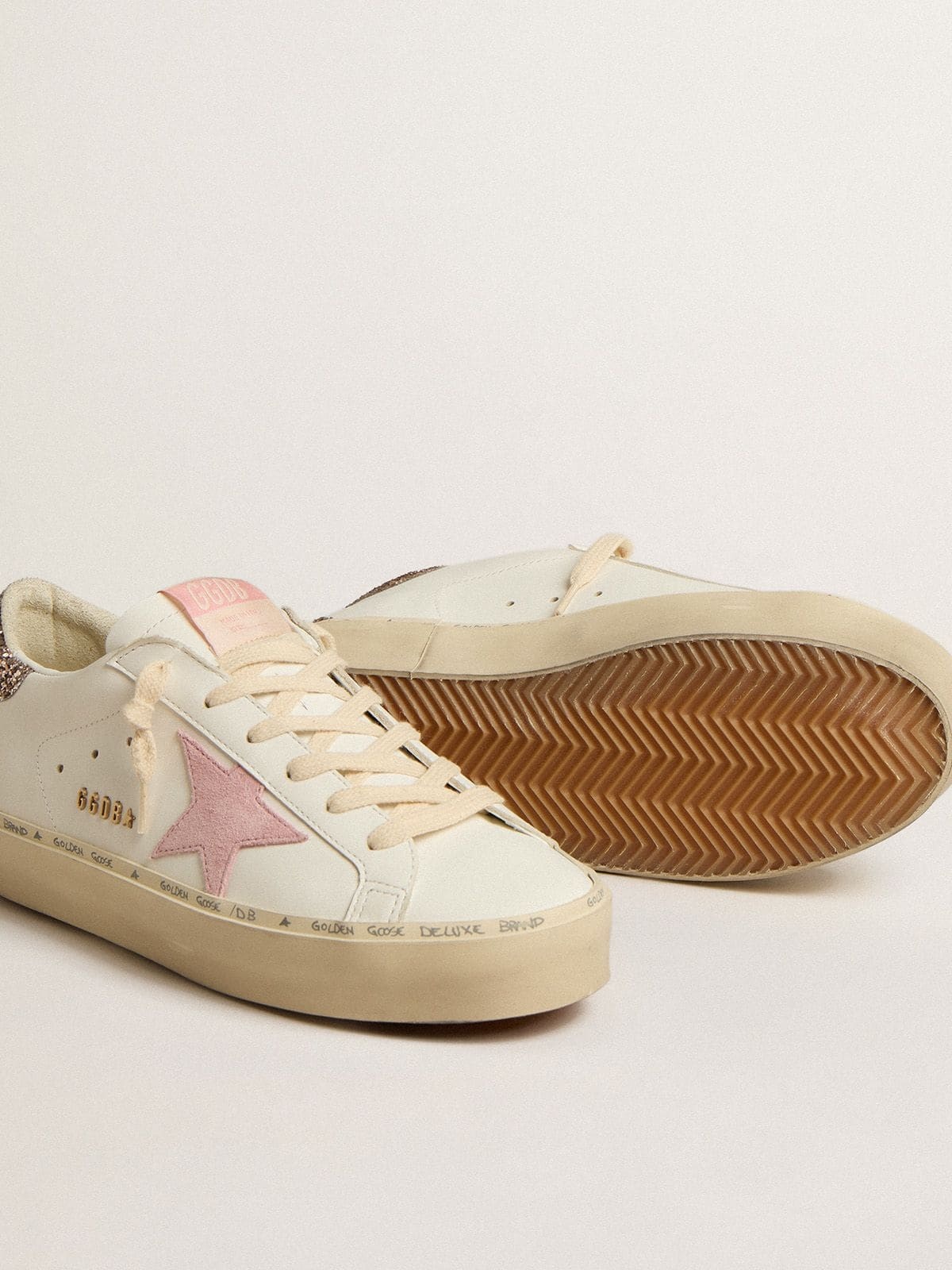 Hi Star in white leather with pink suede star and pink glitter heel tab - 3