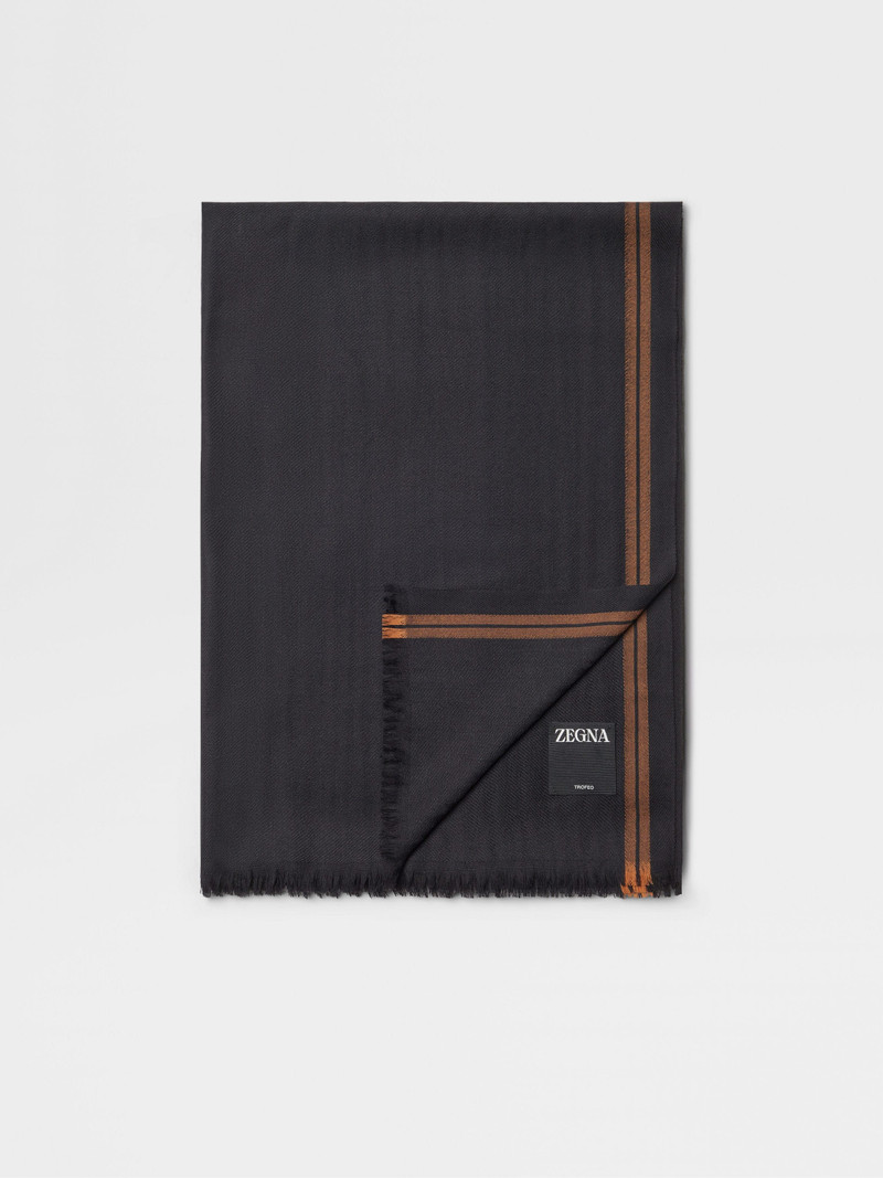 BLACK WOOL AND SILK SCARF 1