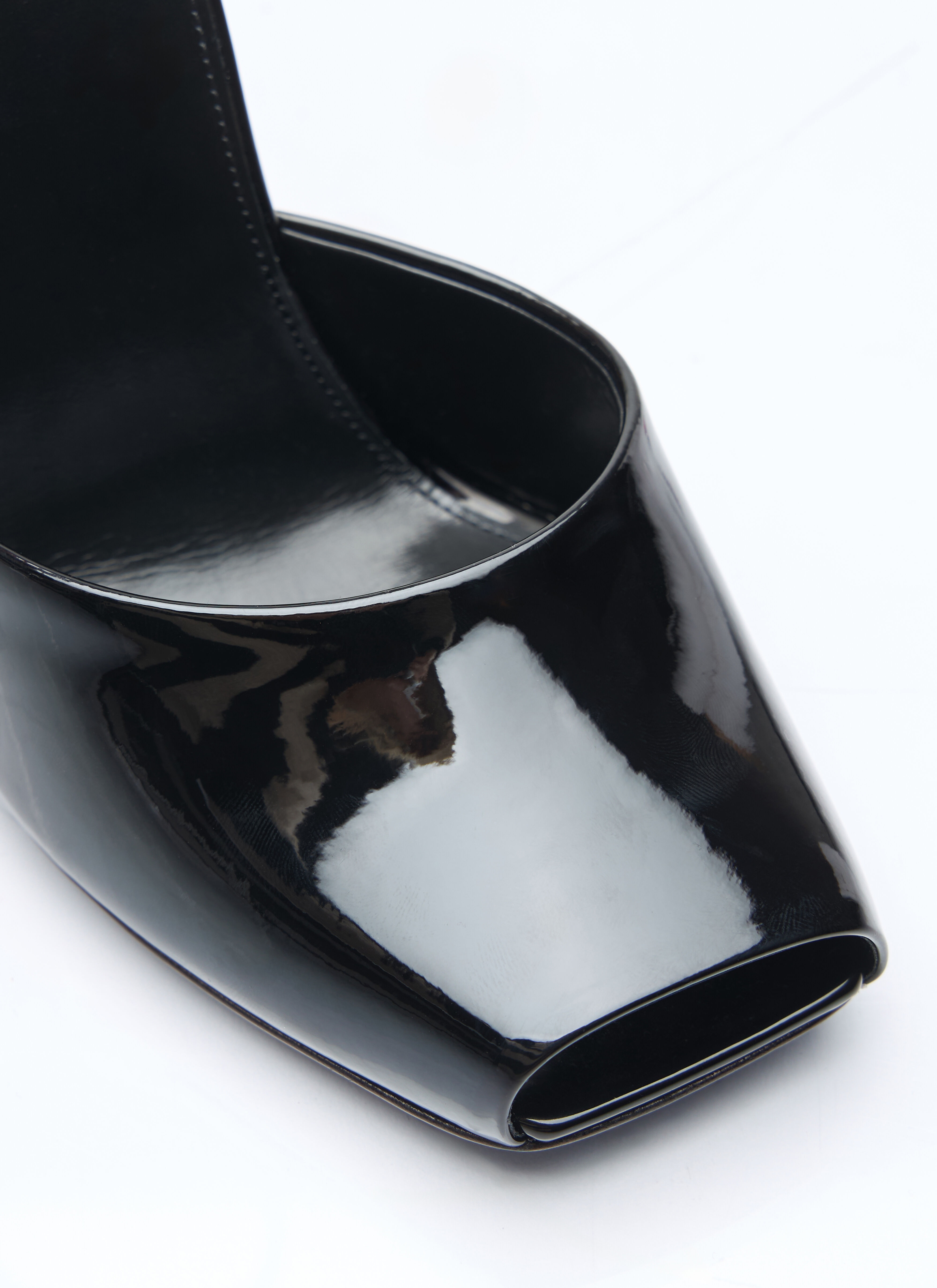 Le Scandale Wedges - 2