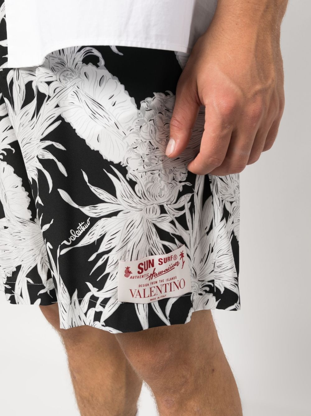 pineapple-print Bermuda shorts - 5