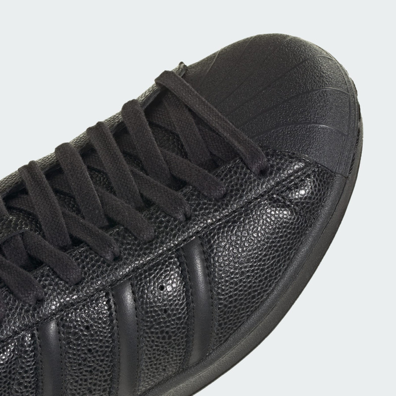 SUPERSTAR VINTAGE SHOES 9