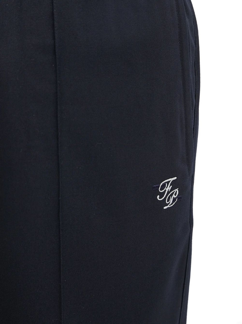 button seam trousers 5