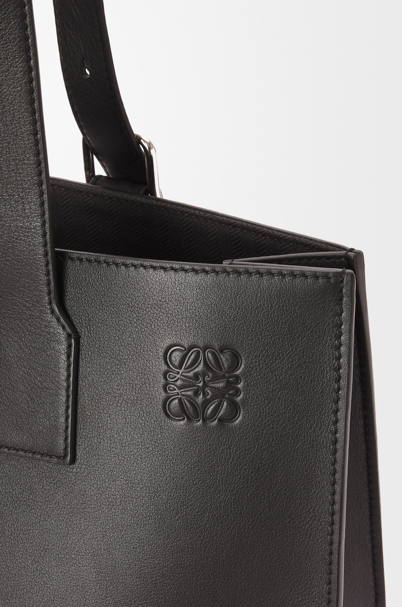Buckle Horizontal Tote in classic calfskin 5
