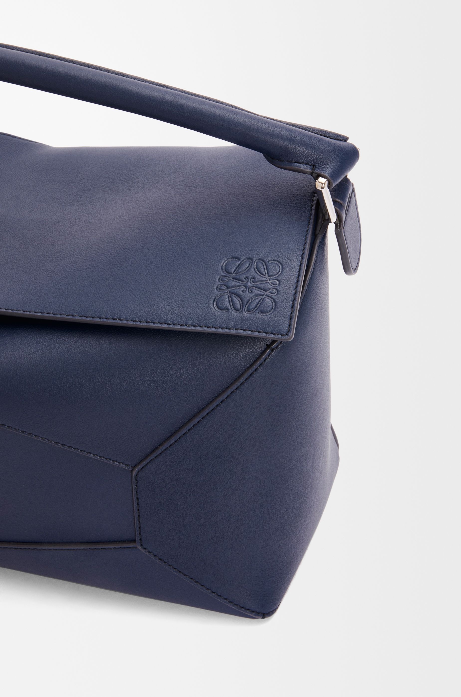 Large Puzzle bag in classic calfskin - 9