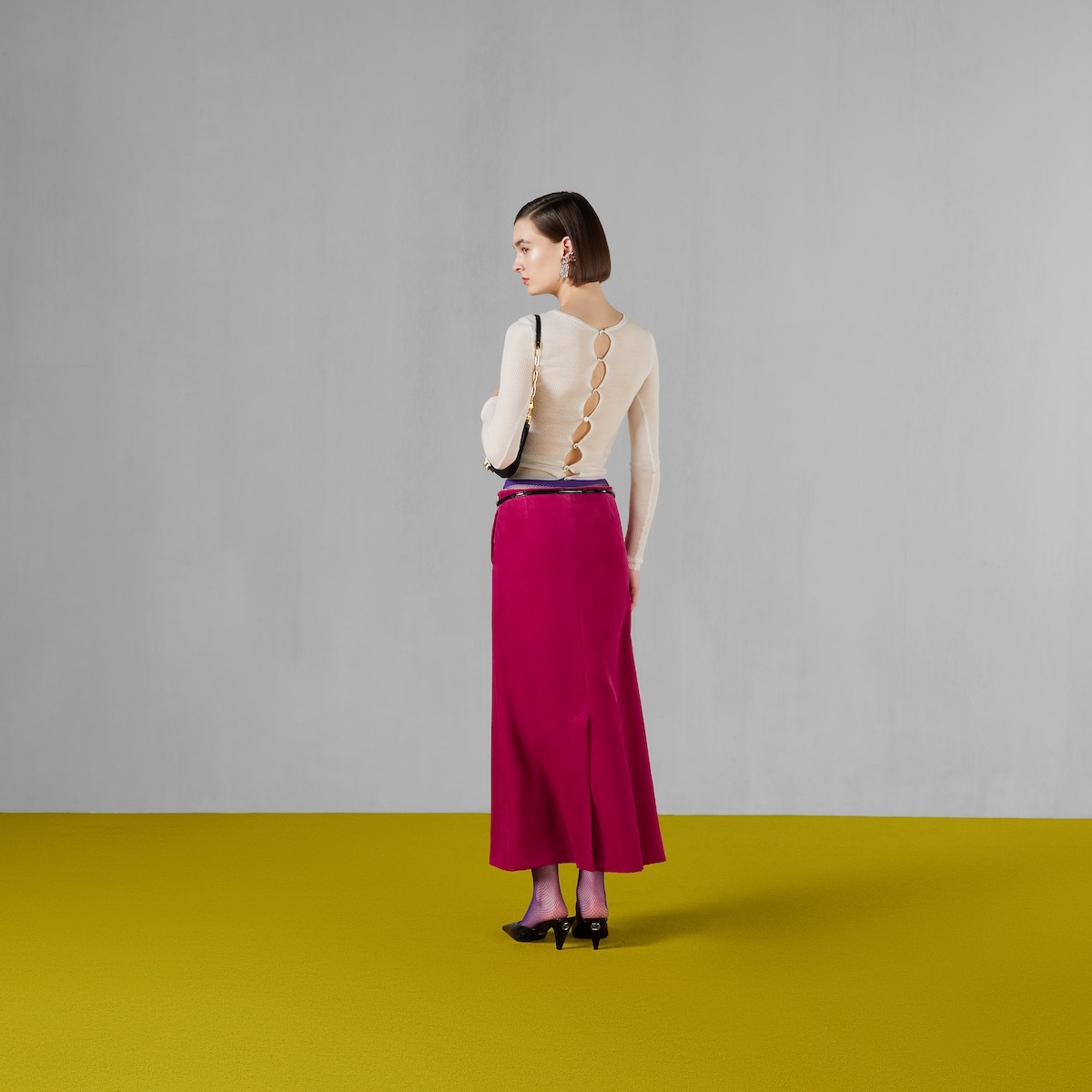 スカート GUCCI Suede skirt with Horsebit detail 835480_XNA8L_2535_003_100_0000