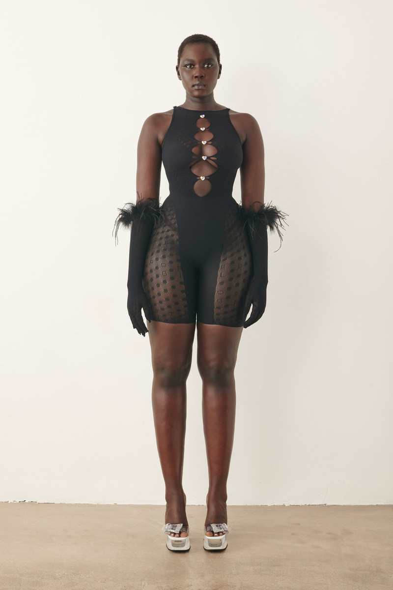 POSTER GIRL JETTA JUMPSUIT X GWENEVERE GLOVES SET JET BLACK outlook