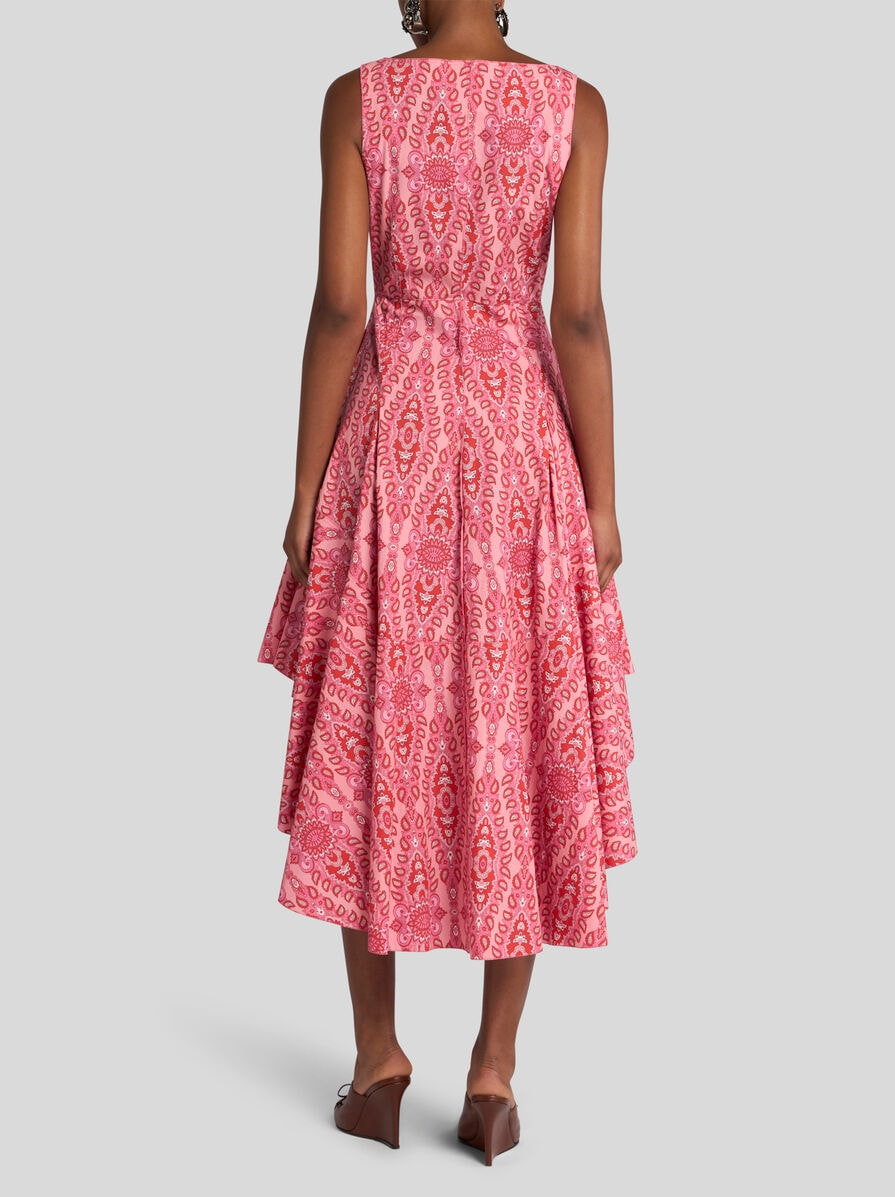 SLEEVELESS DRESS WITH MEDALLION MOTIF - 4
