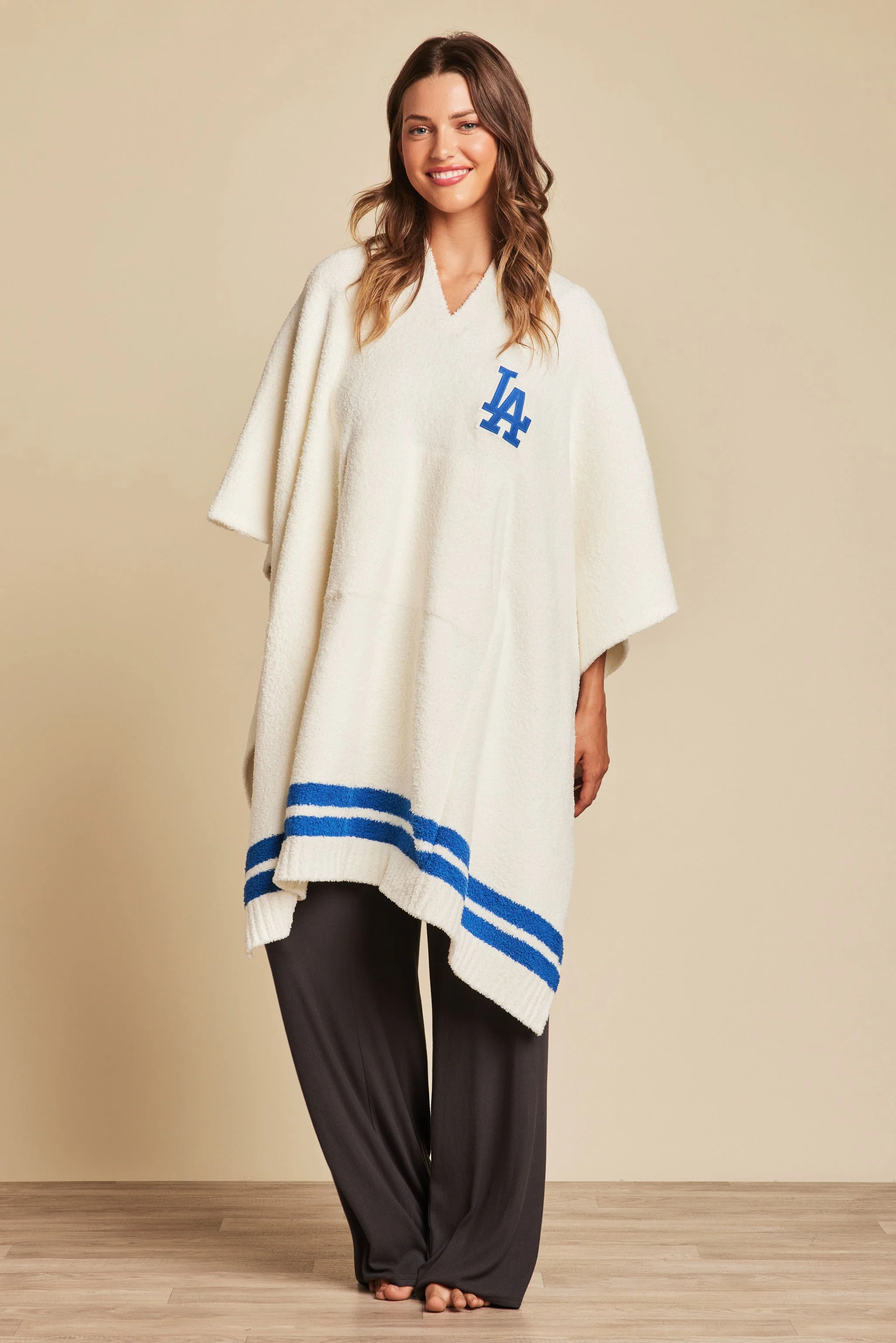CozyChic® Los Angeles Dodgers™ 3 in 1 Poncho - 1