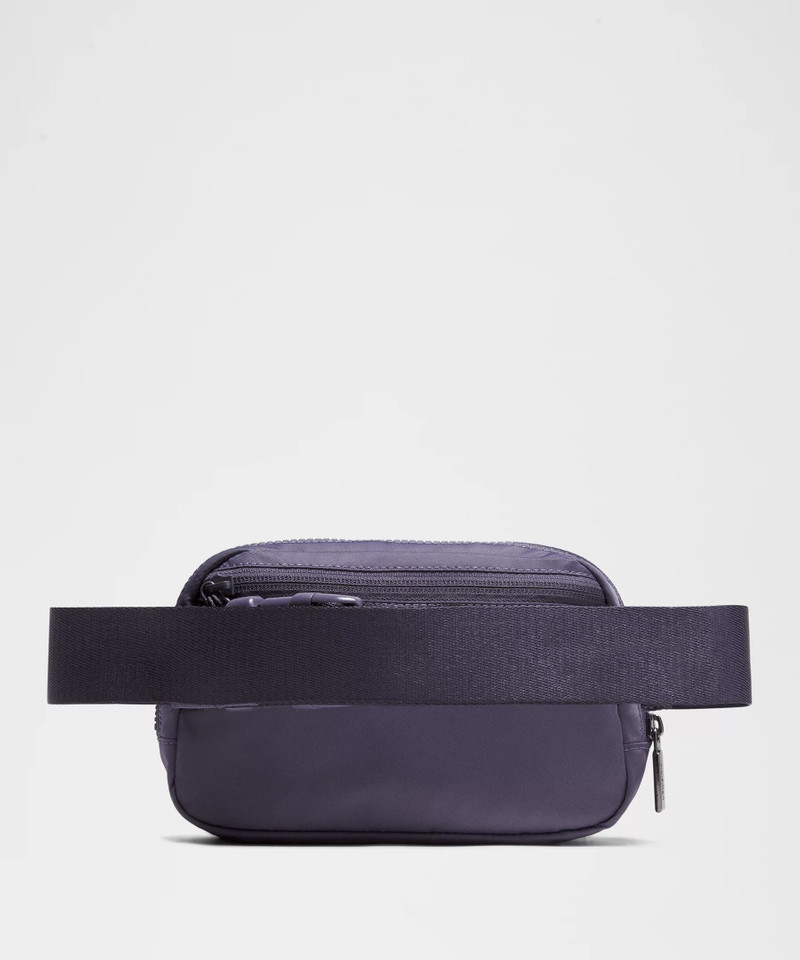 Everywhere Belt Bag with Long Strap 1L 3