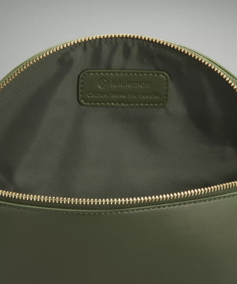 Cactus Material Saddle Crossbody Bag 2L 4