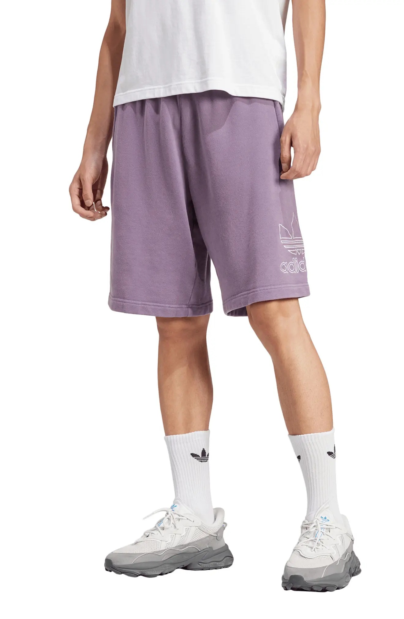 Adicolor Lifestyle Outline Trefoil Shorts in Shadow Violet/White - 1